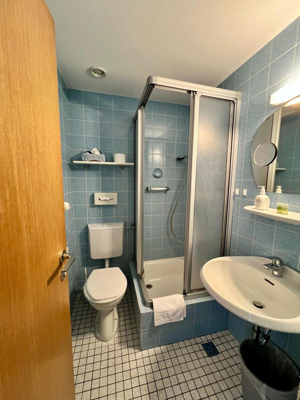 Single Room Balcony,1654165938:JPEG
