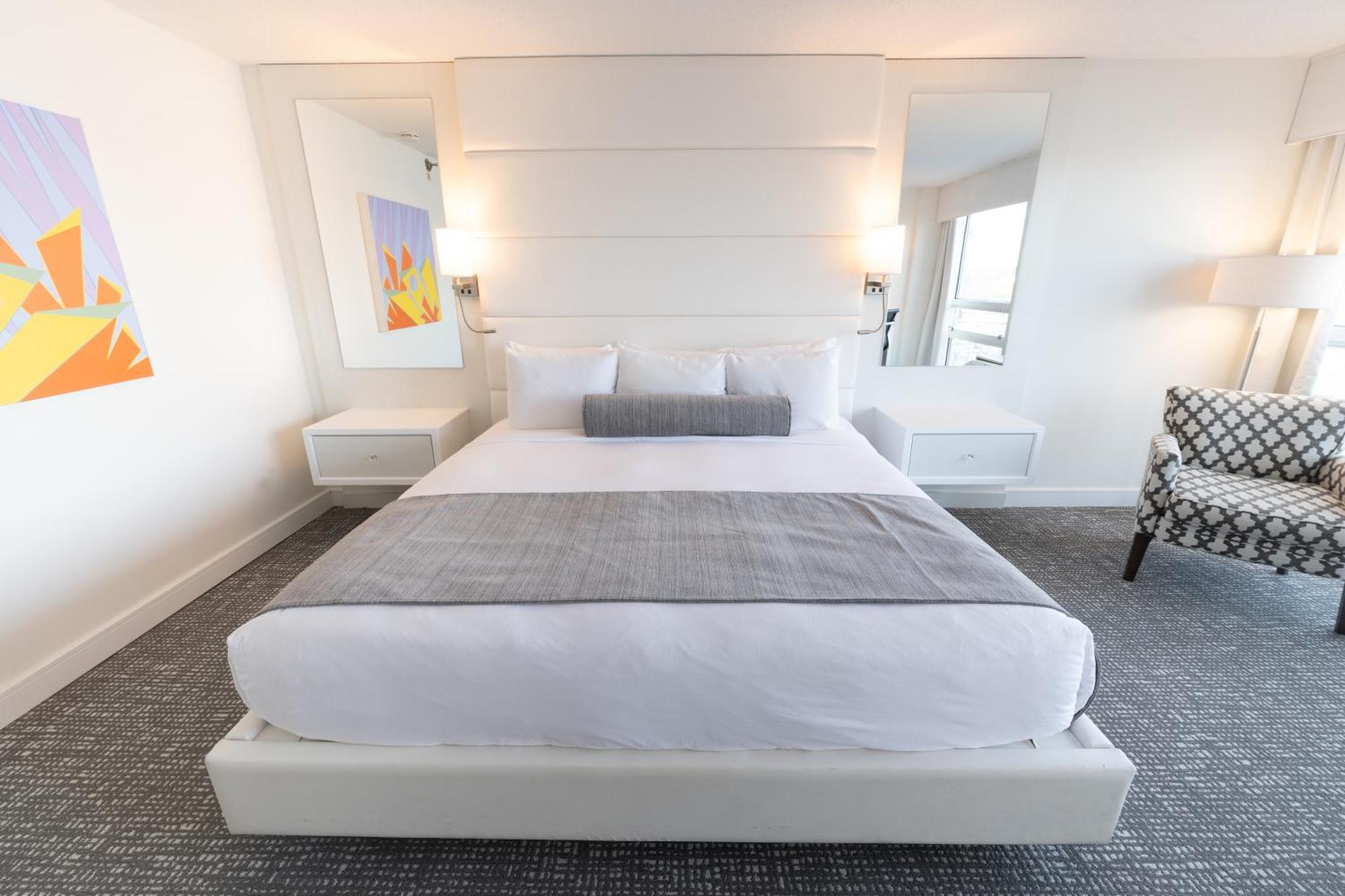 Deluxe King Room,1756434368:JPEG