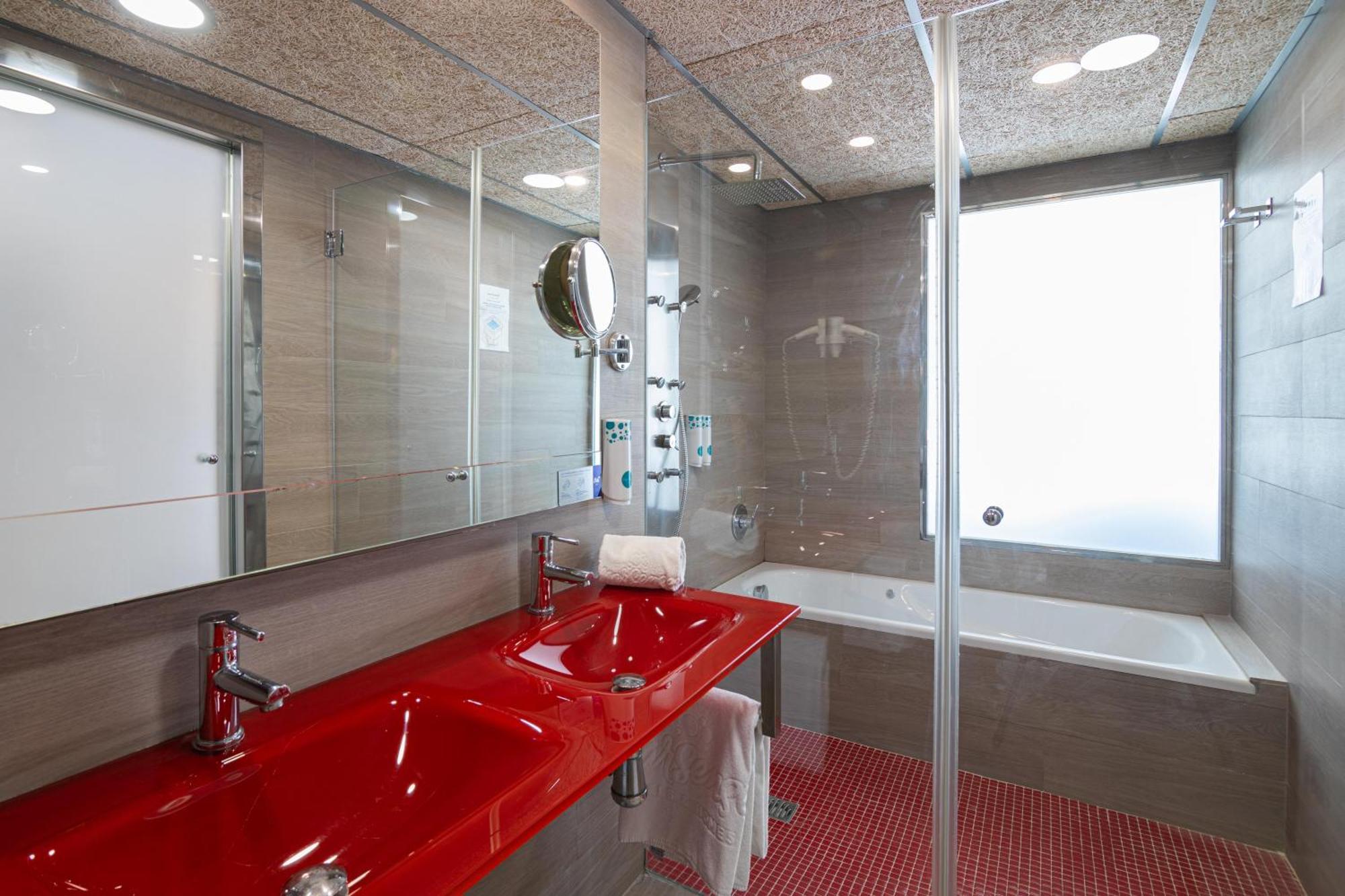 Junior Suite mit Poolblick