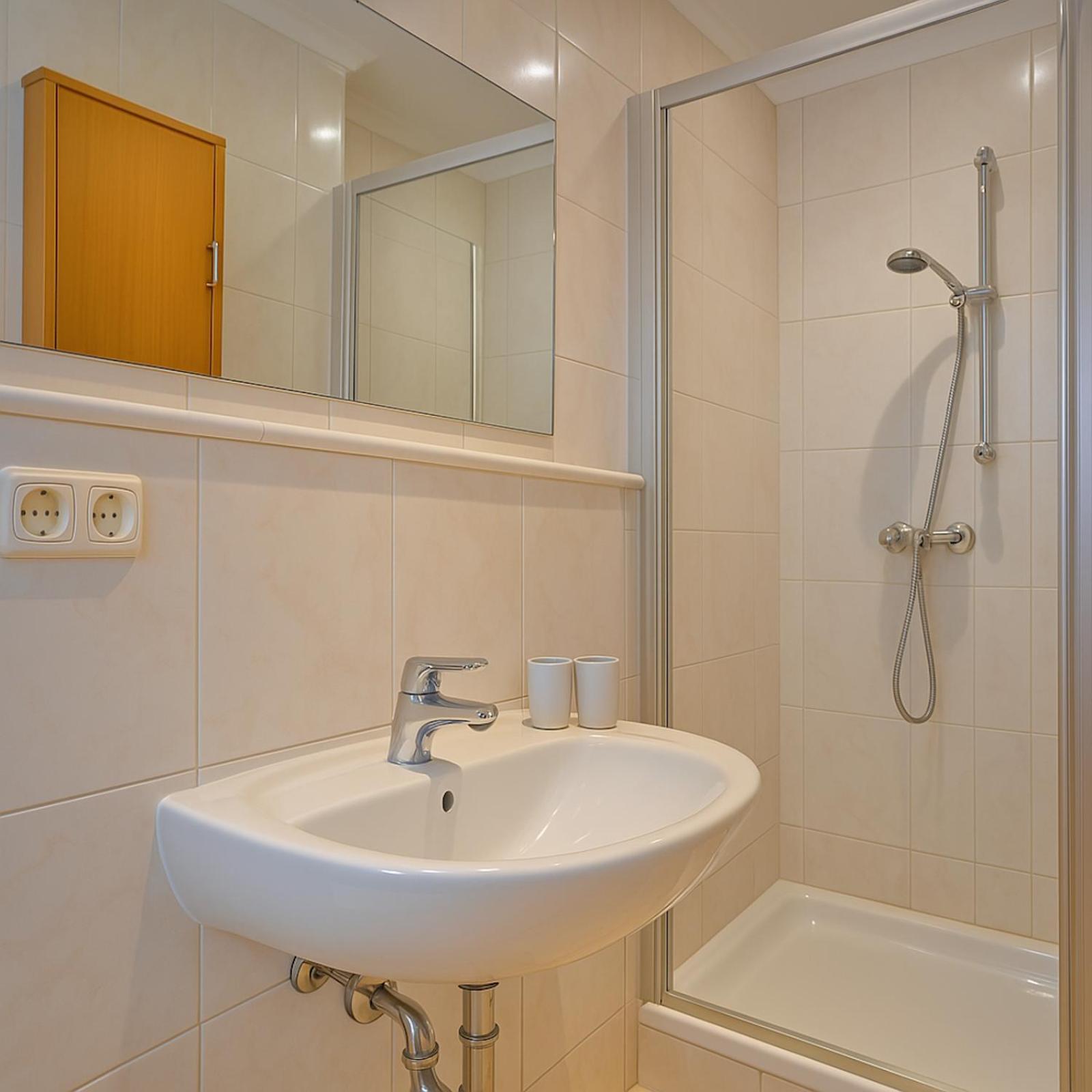 Double Room,1658128643:JPEG