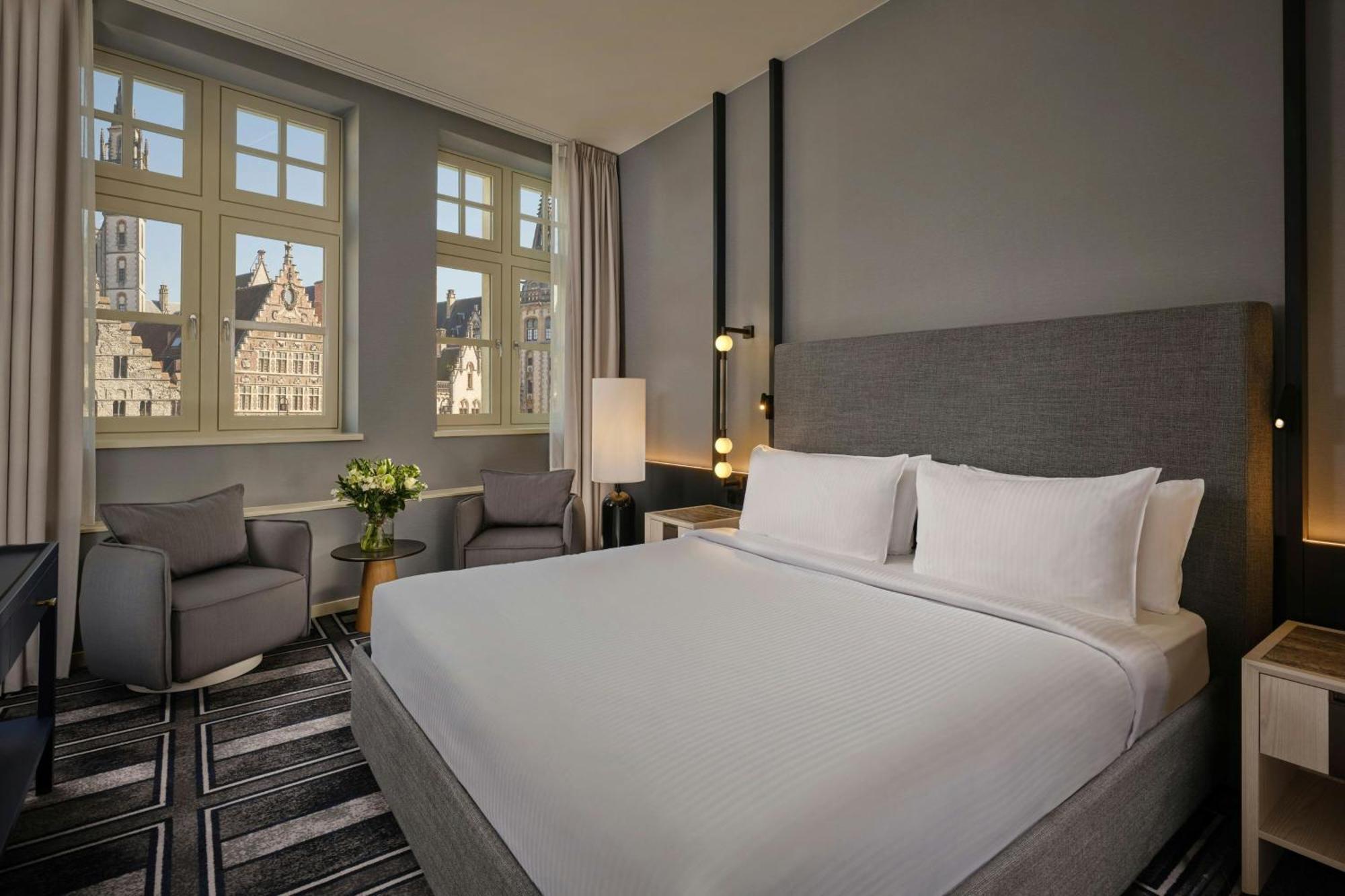One bedroom Suite 1 King,1661632210:JPEG