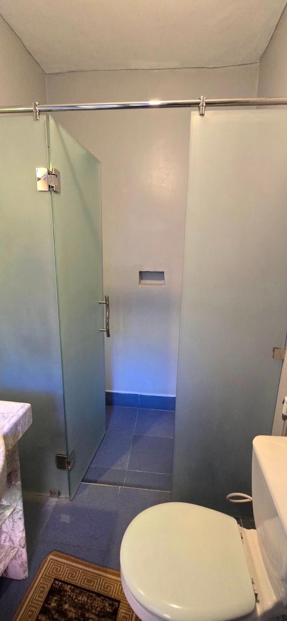 Quarto Duplo com Casa de Banho Privativa