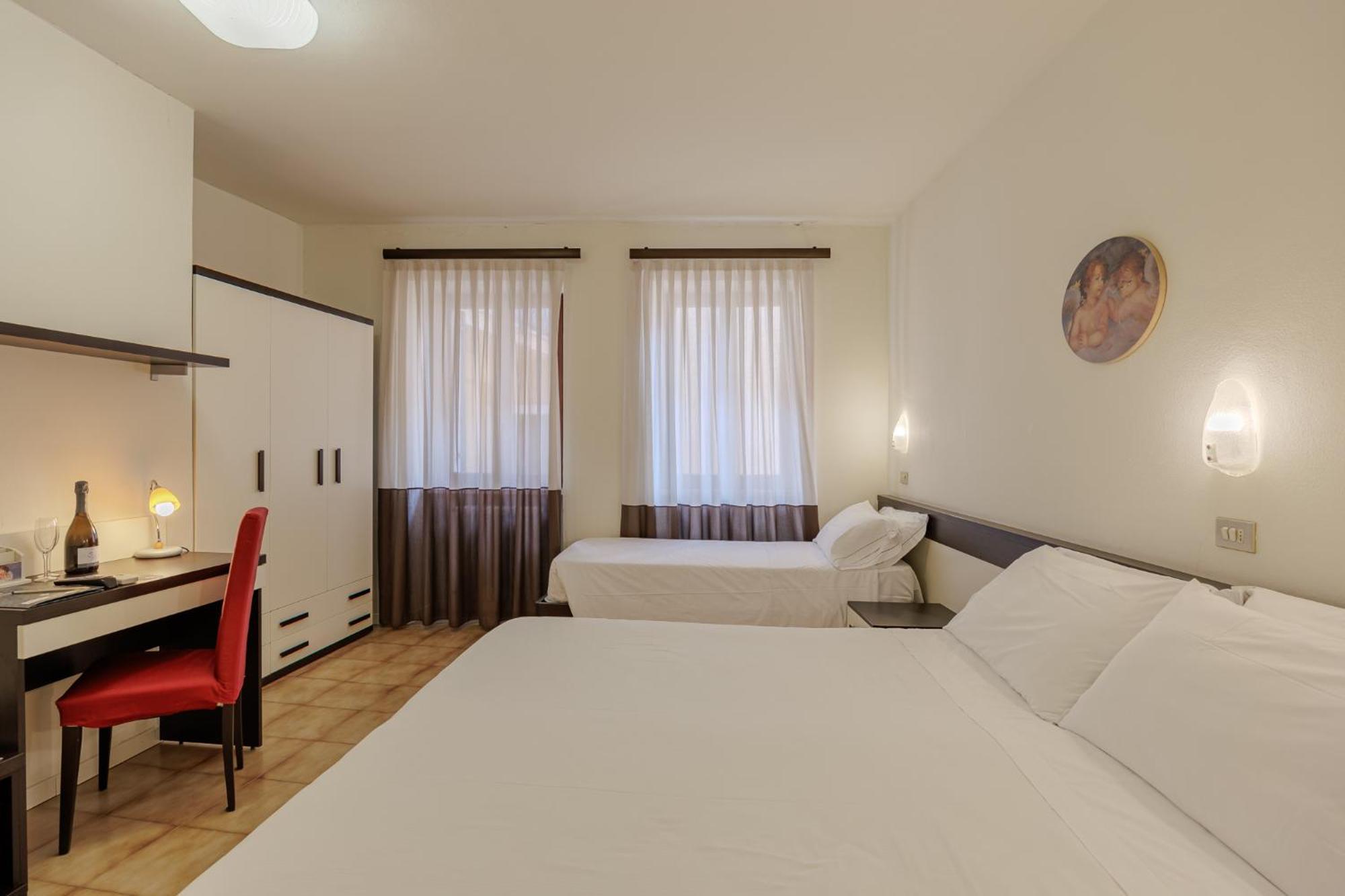 Triple Room,1662981307:JPEG