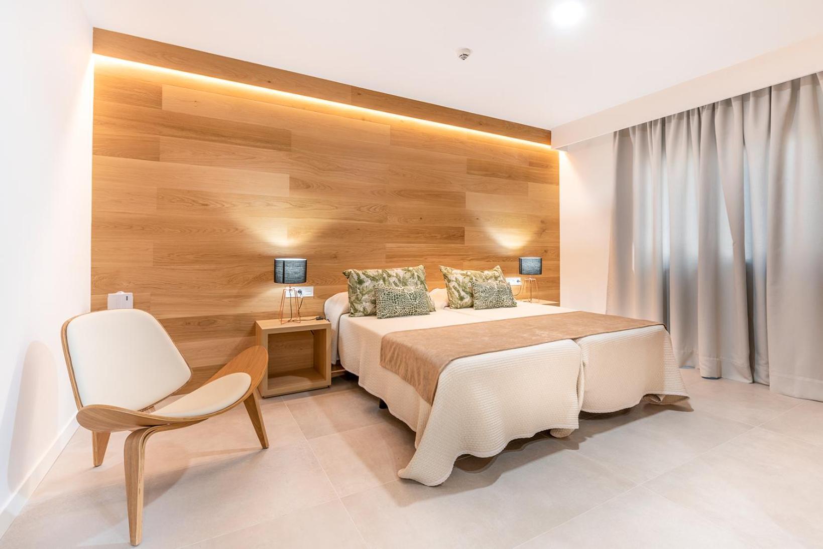 Superior Suite with Sea View,1663778873:JPEG