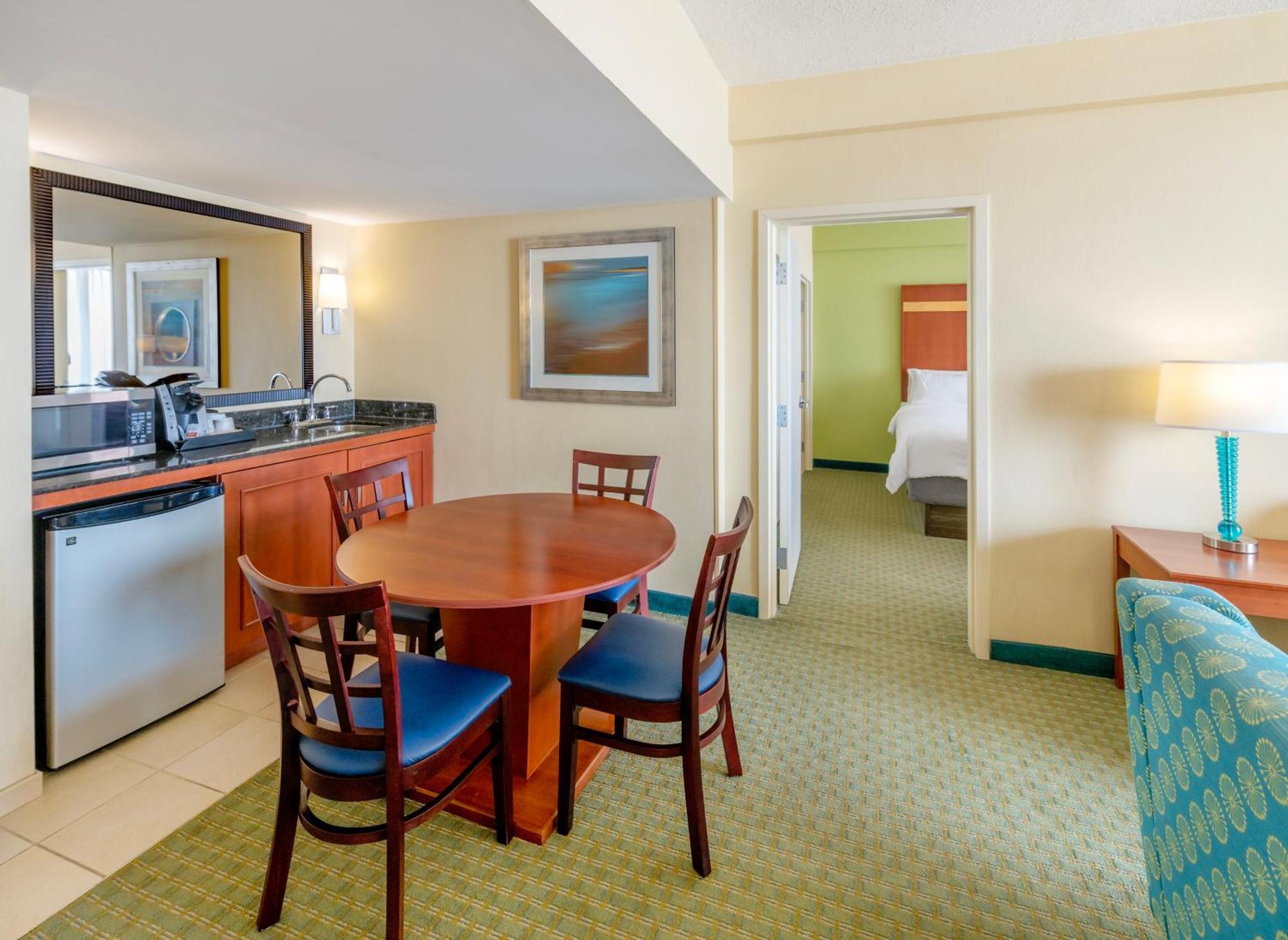 Queen Suite with Ocean View