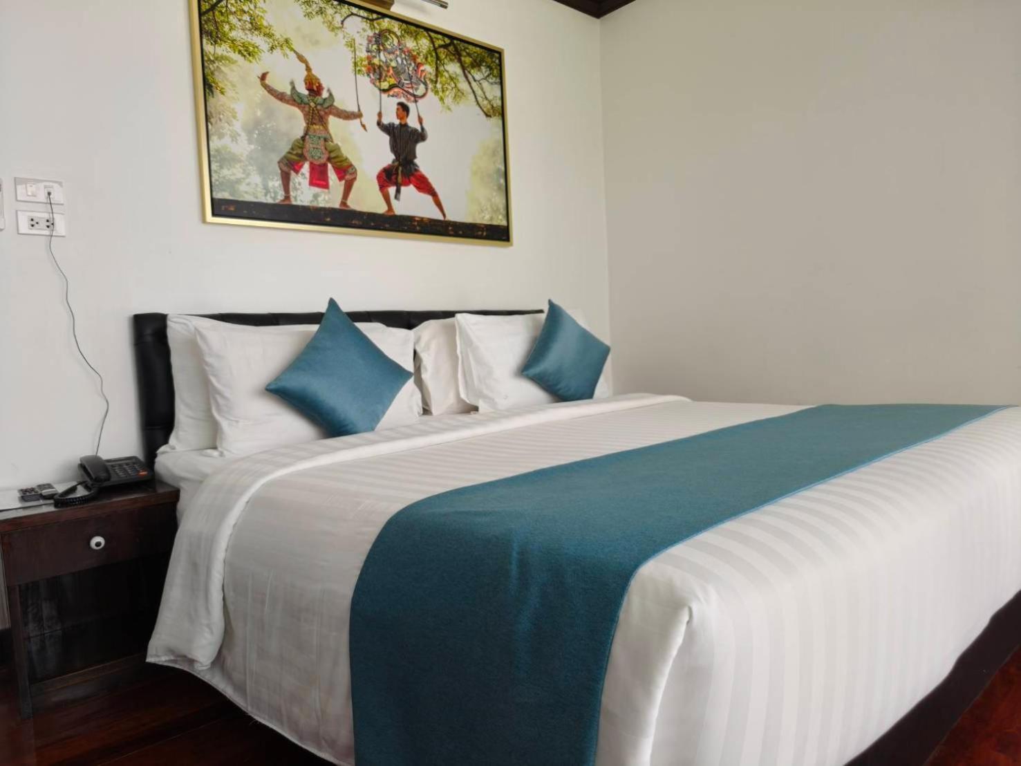 Deluxe Doppelzimmer mit seitlichem Meerblick