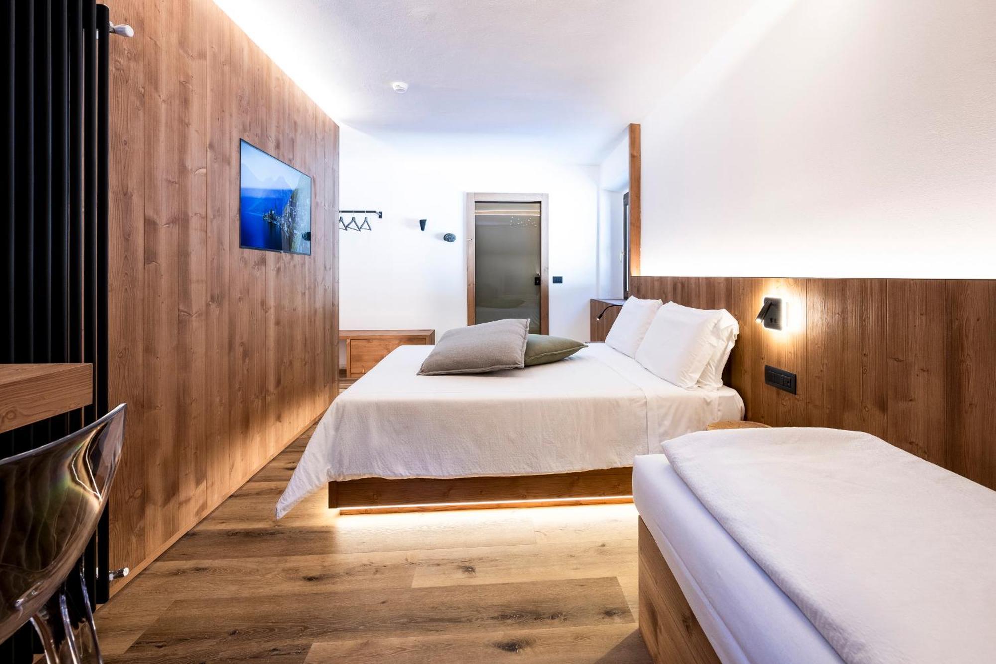 Superior Triple Room,1668094138:JPEG