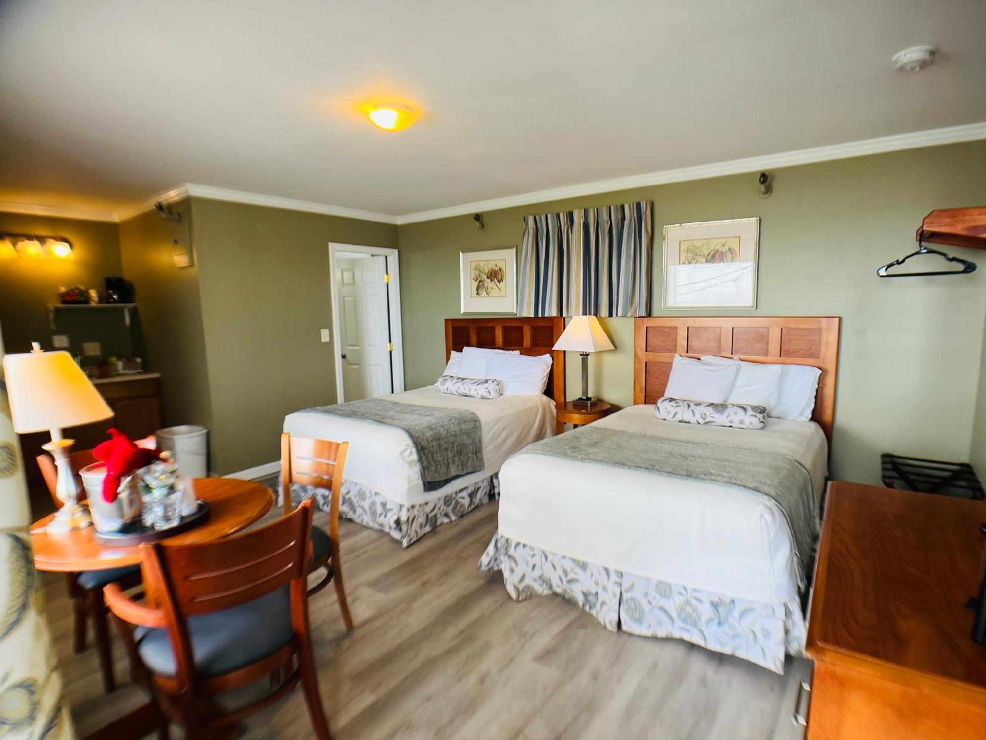 Deluxe Double Room with Kitchenette