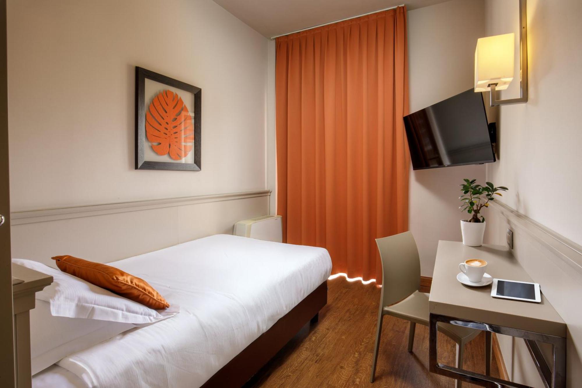 Single Room,1669012510:JPEG