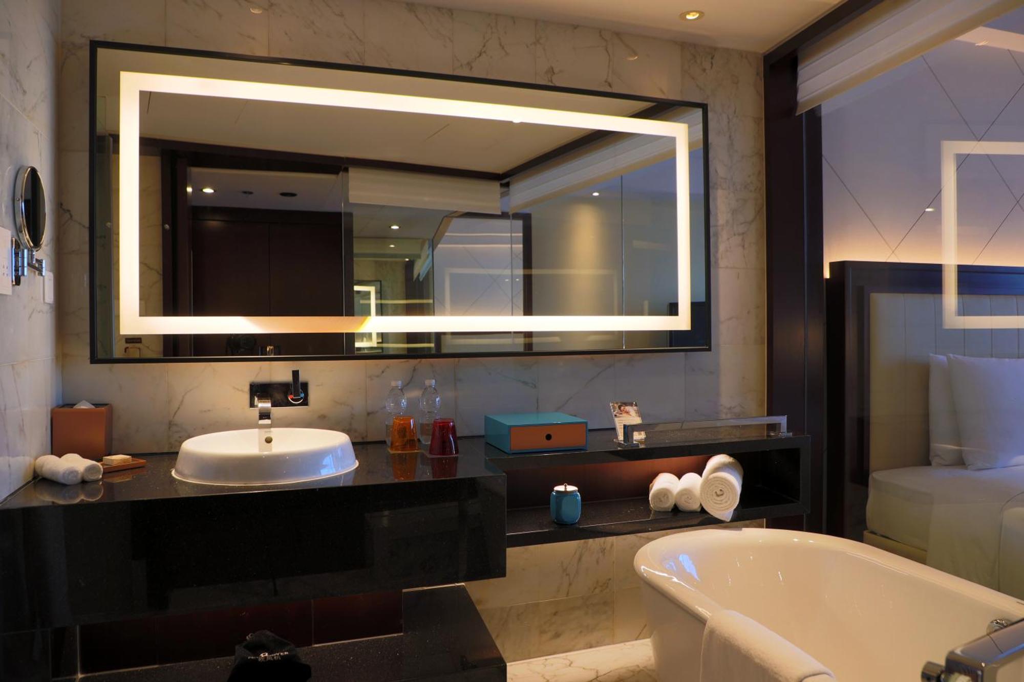 Guest room, 2 Twin Beds Room (include 10% off for Food & Beverage)