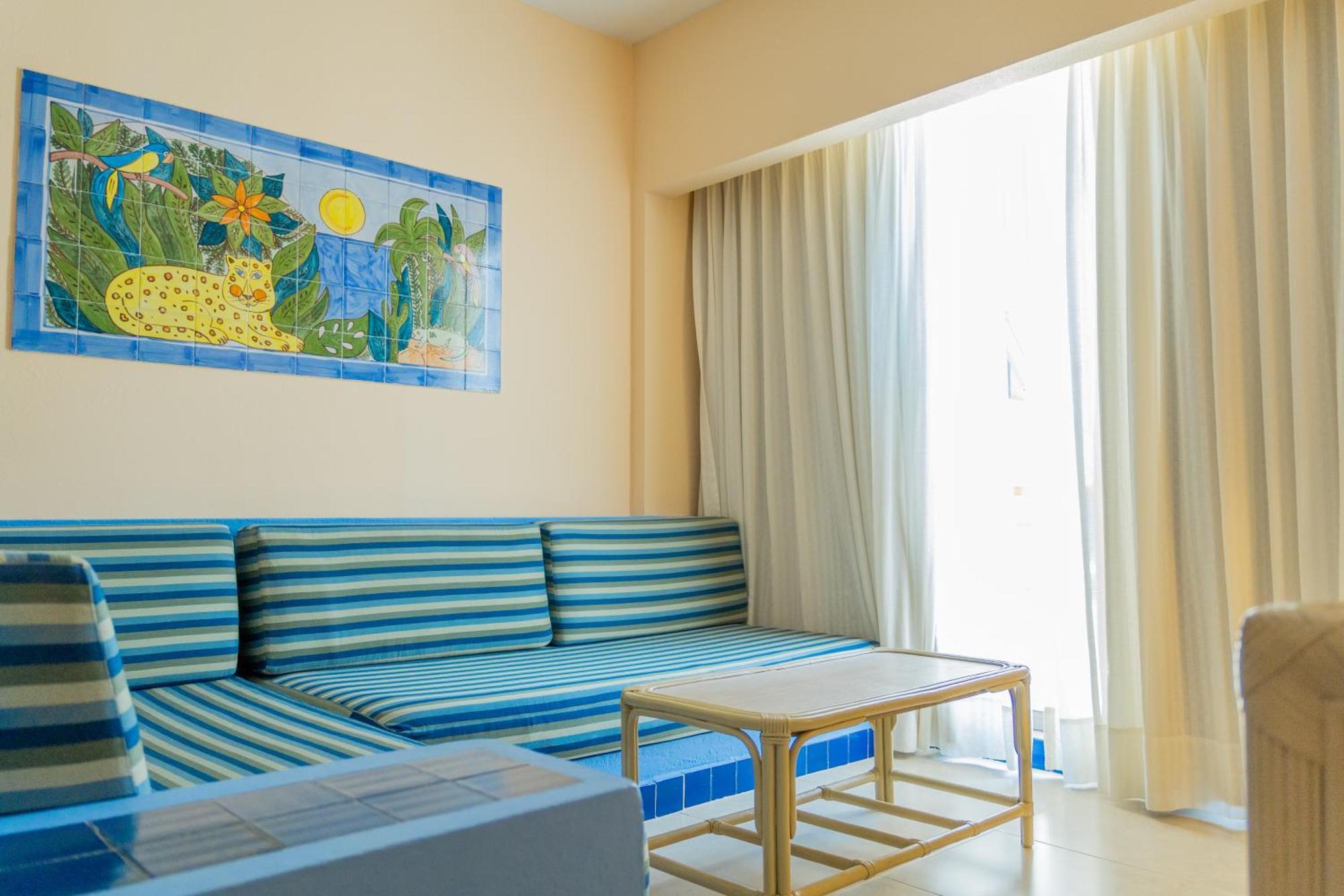 Quarto com 2 Camas de Solteiro