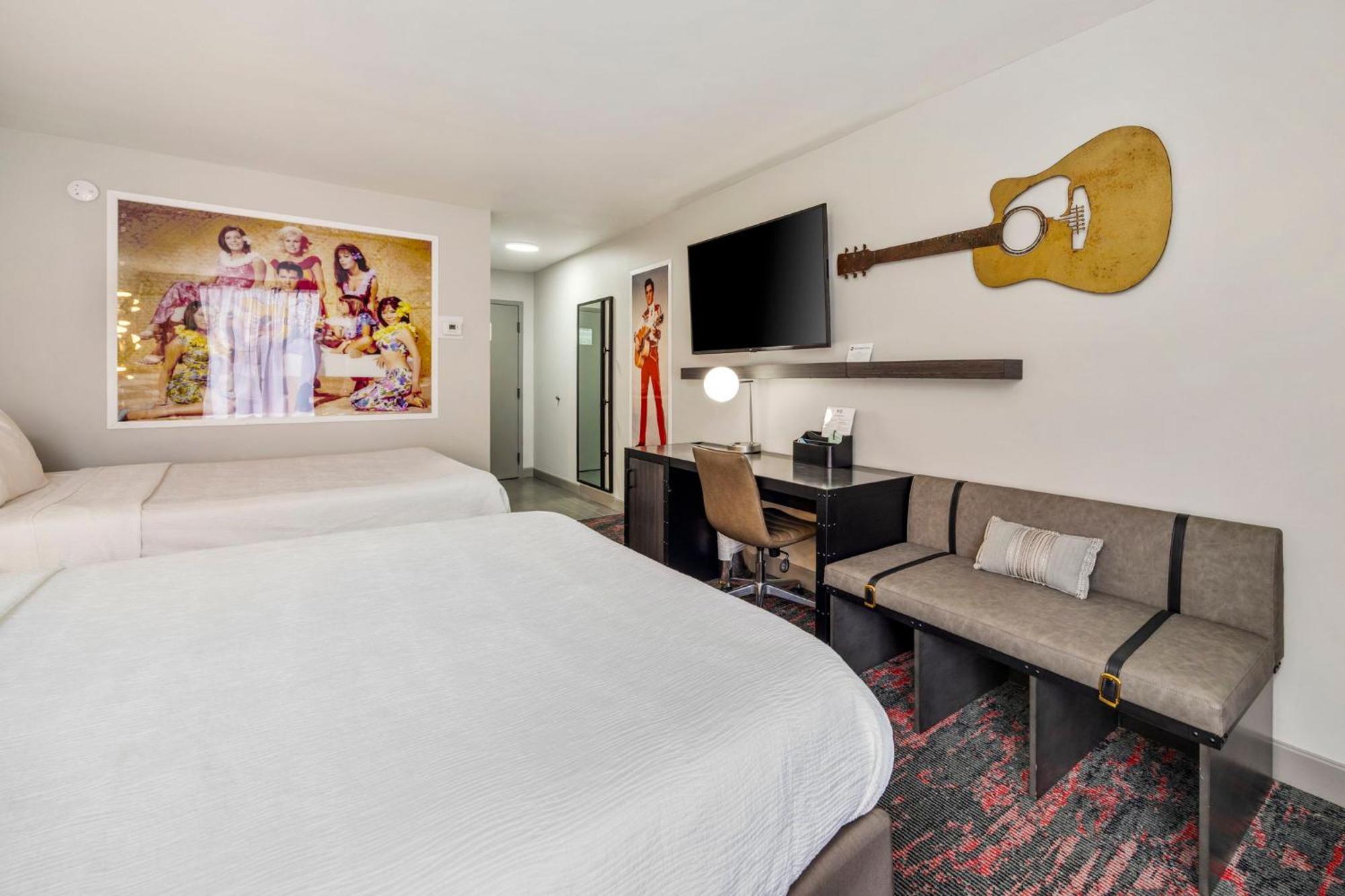Queen Room with Two Queen Beds - Non-Smoking