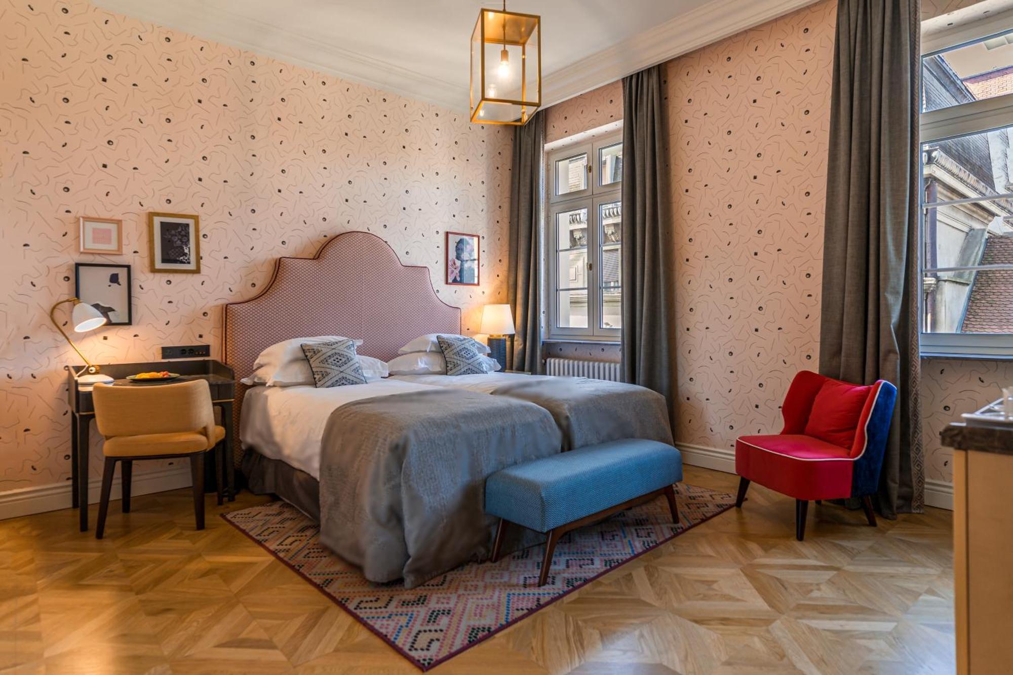Superior Zimmer mit Blick auf das Atrium