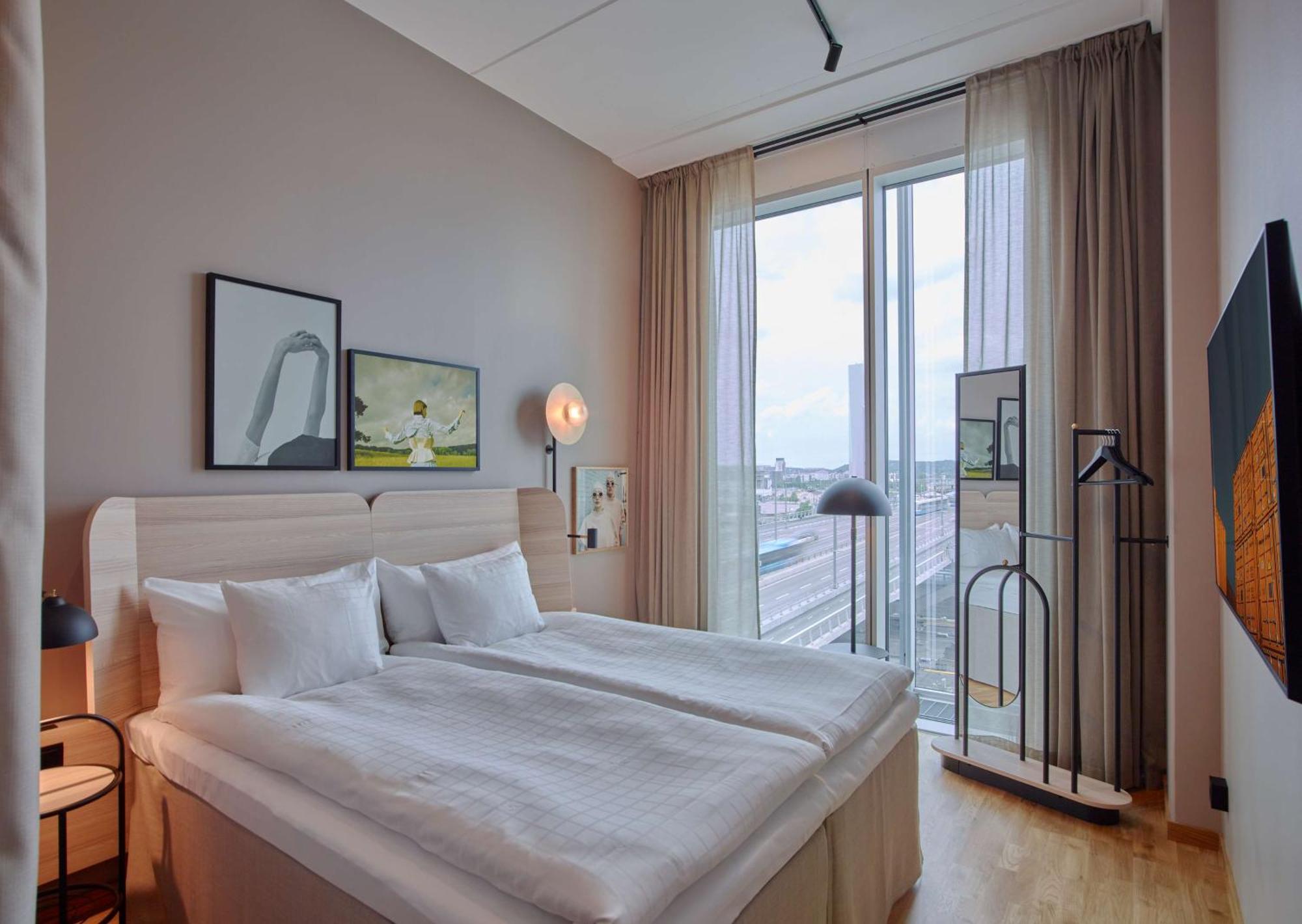 Standard Zimmer mit Kingsize-Bett