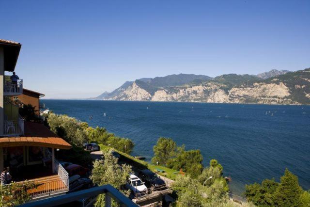 Double or Twin Room Balcony Lake View,401859939:JPEG
