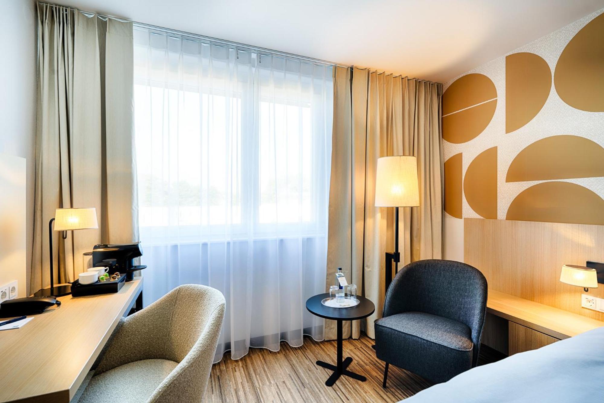 Deluxe Twin Room,1765804583:JPEG