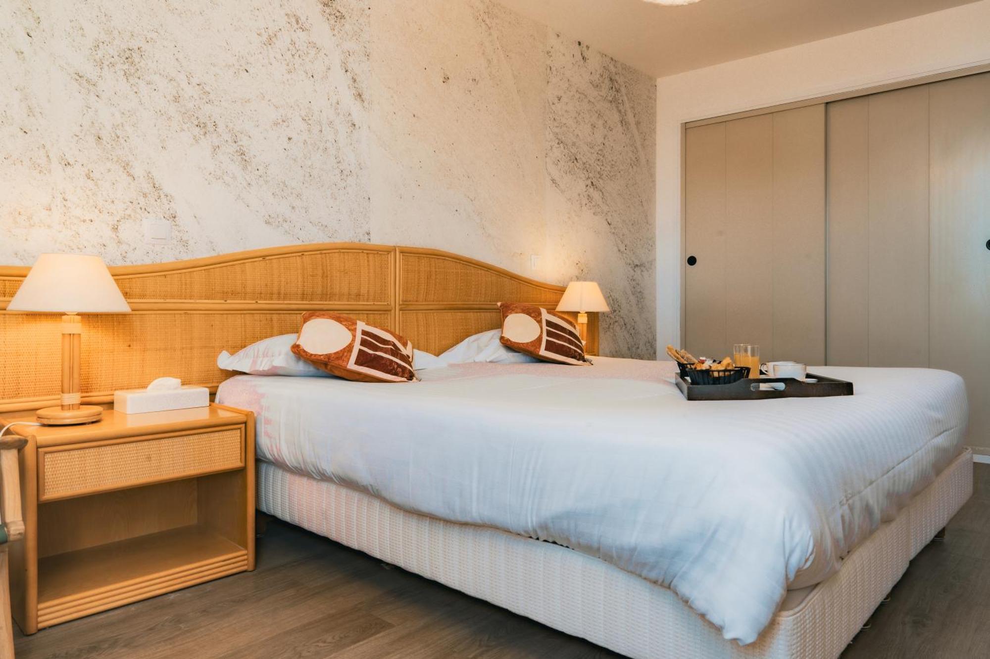 Chambre Double ou Lits Jumeaux - Vue sur Mer