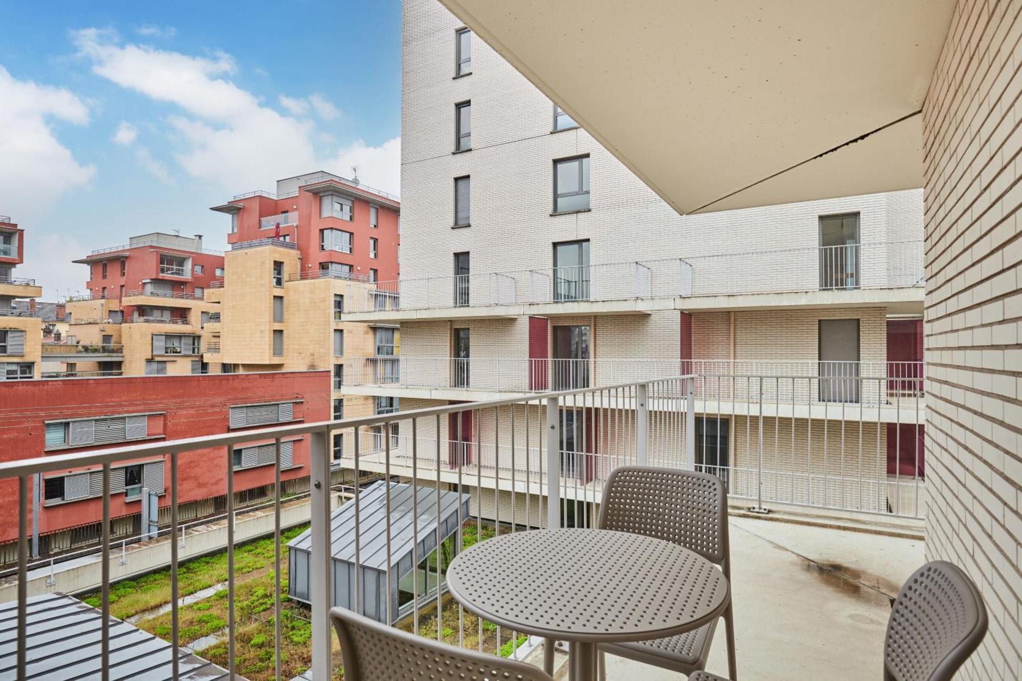 Studio avec Balcon