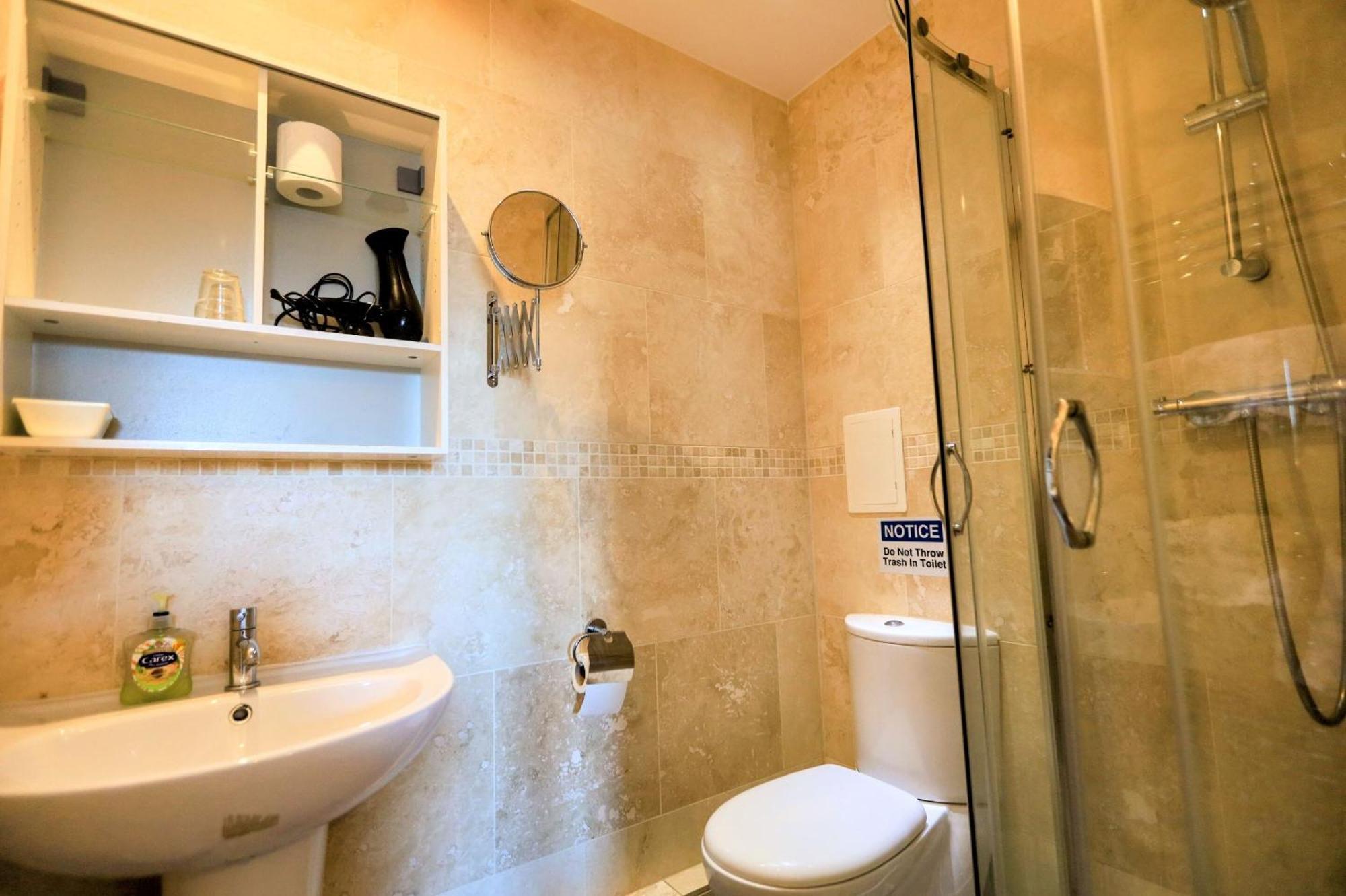 Tweepersoonskamer met Eigen Badkamer