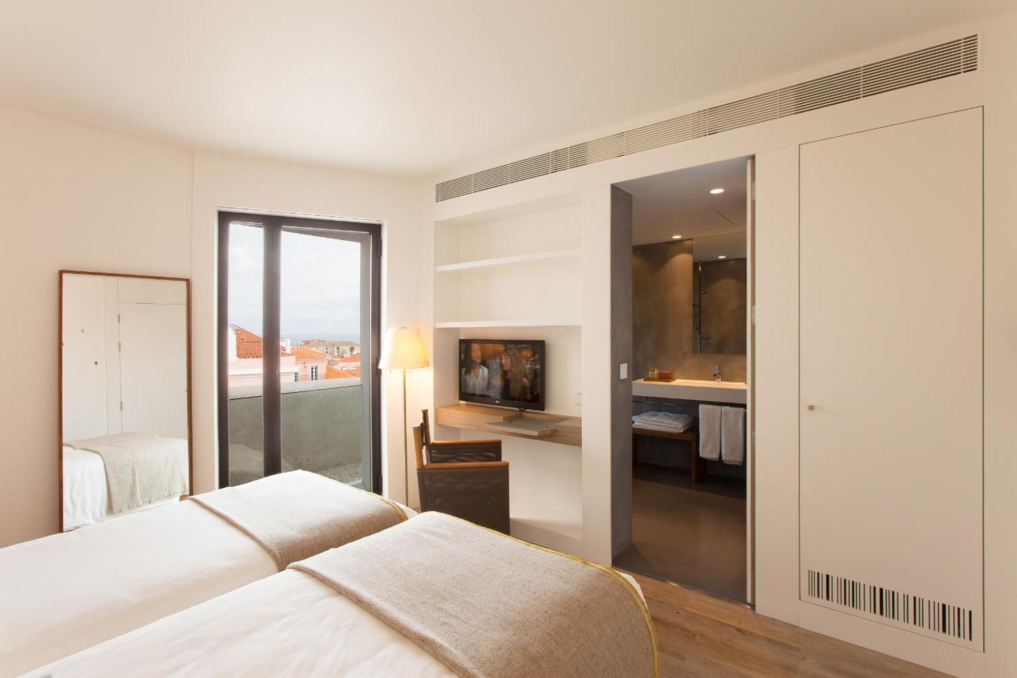 Superior Double or Twin Room with view,1673657438:JPEG