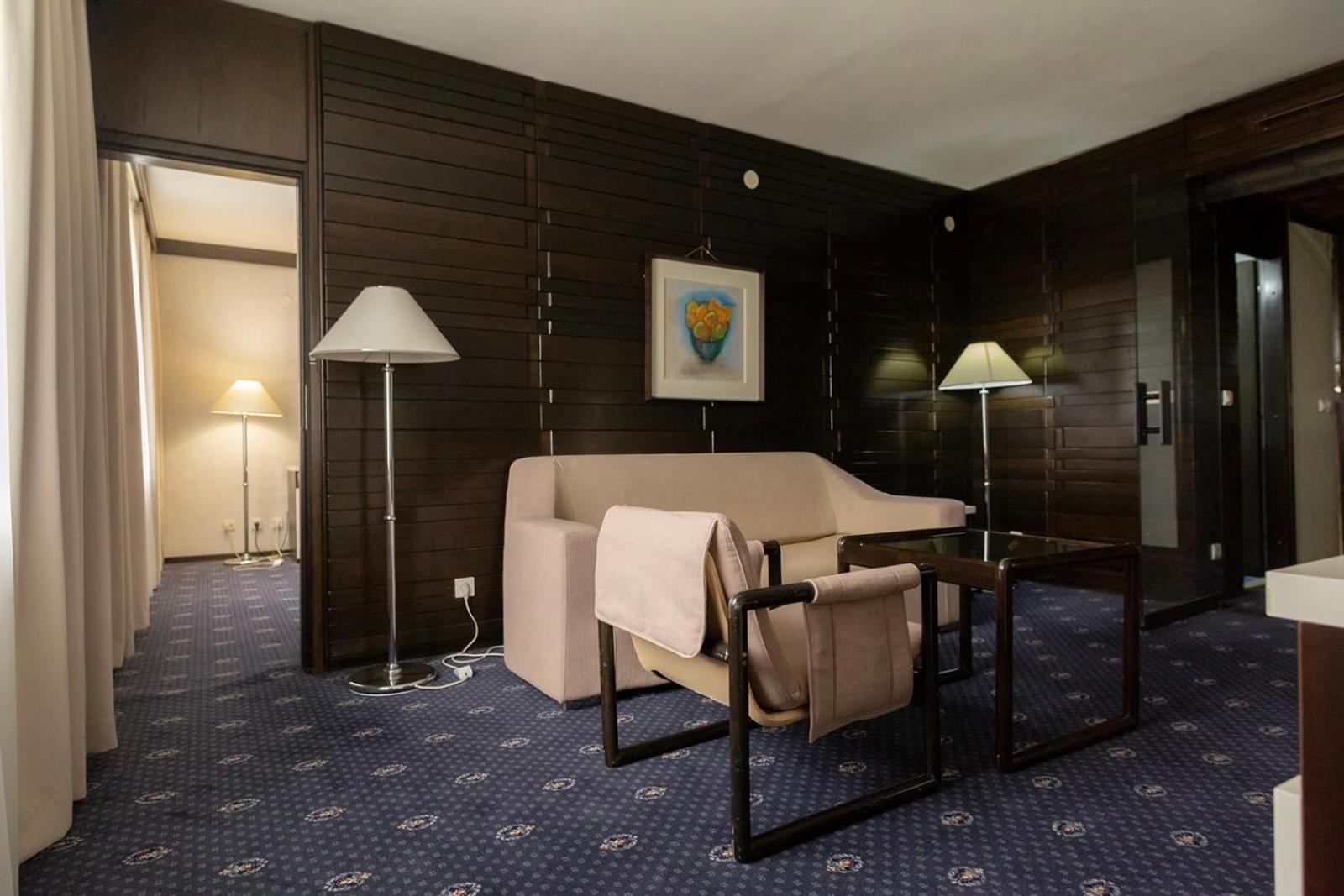 Three-Bedroom Suite,1673657463:JPEG
