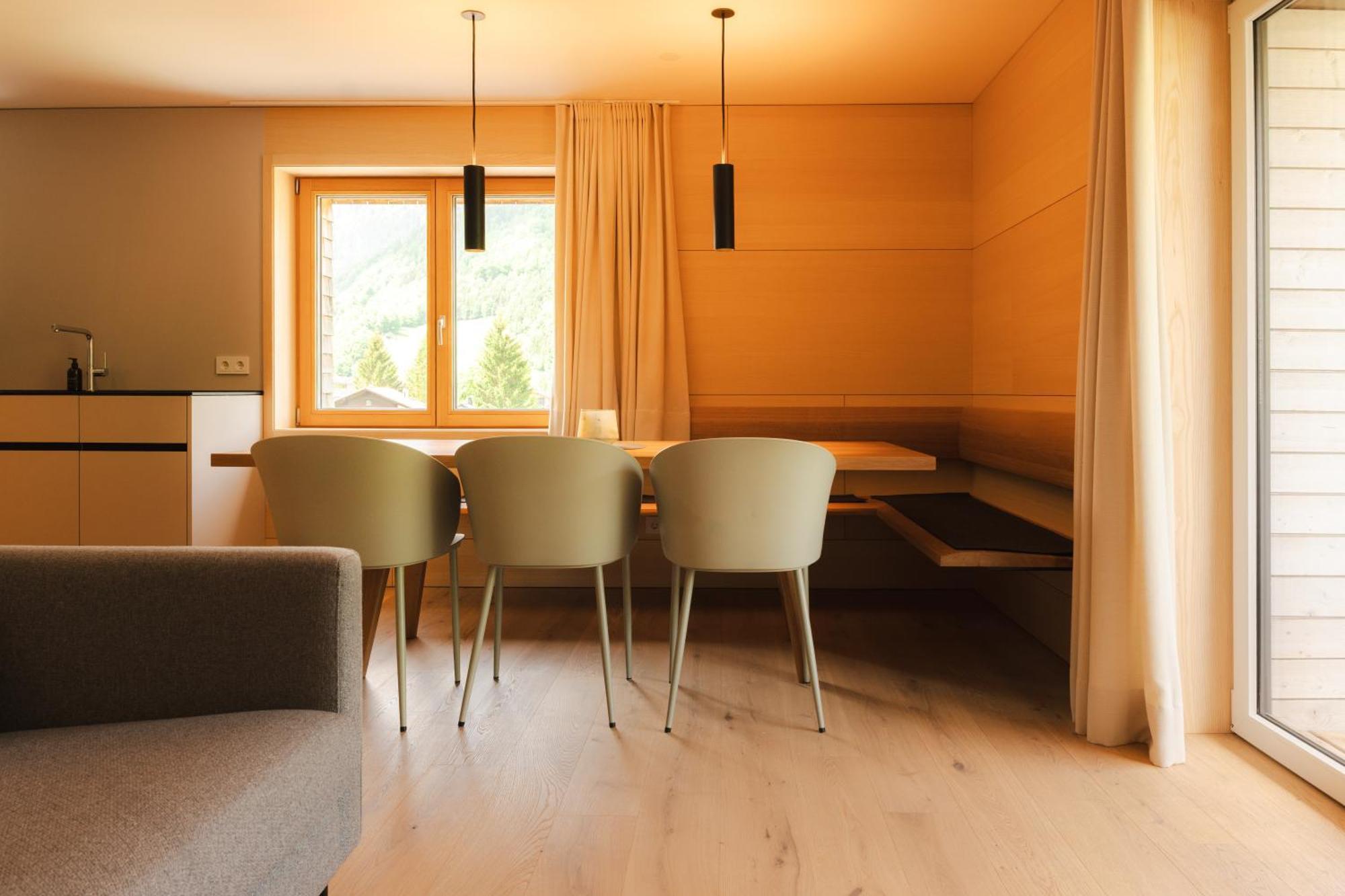 Two-Bedroom Apartment Balcony,1674722252:JPEG