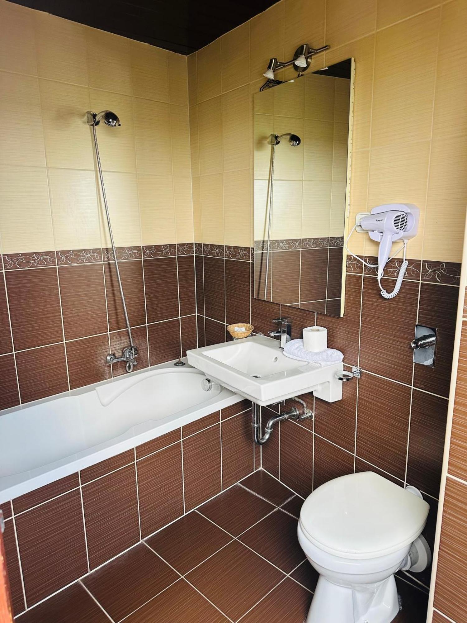 Habitación Triple Básica