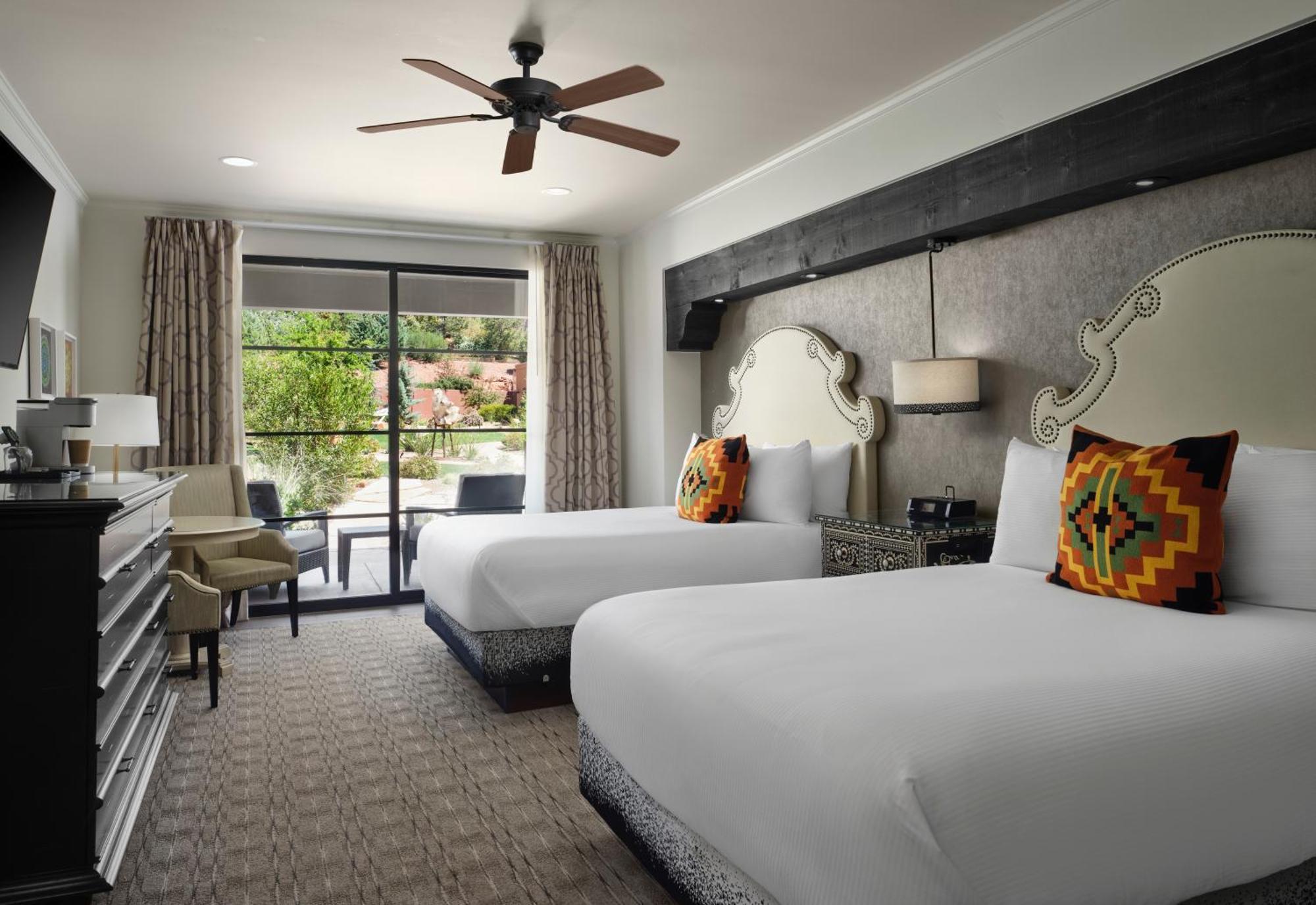 Deluxe Queen Room with Two Queen Beds
