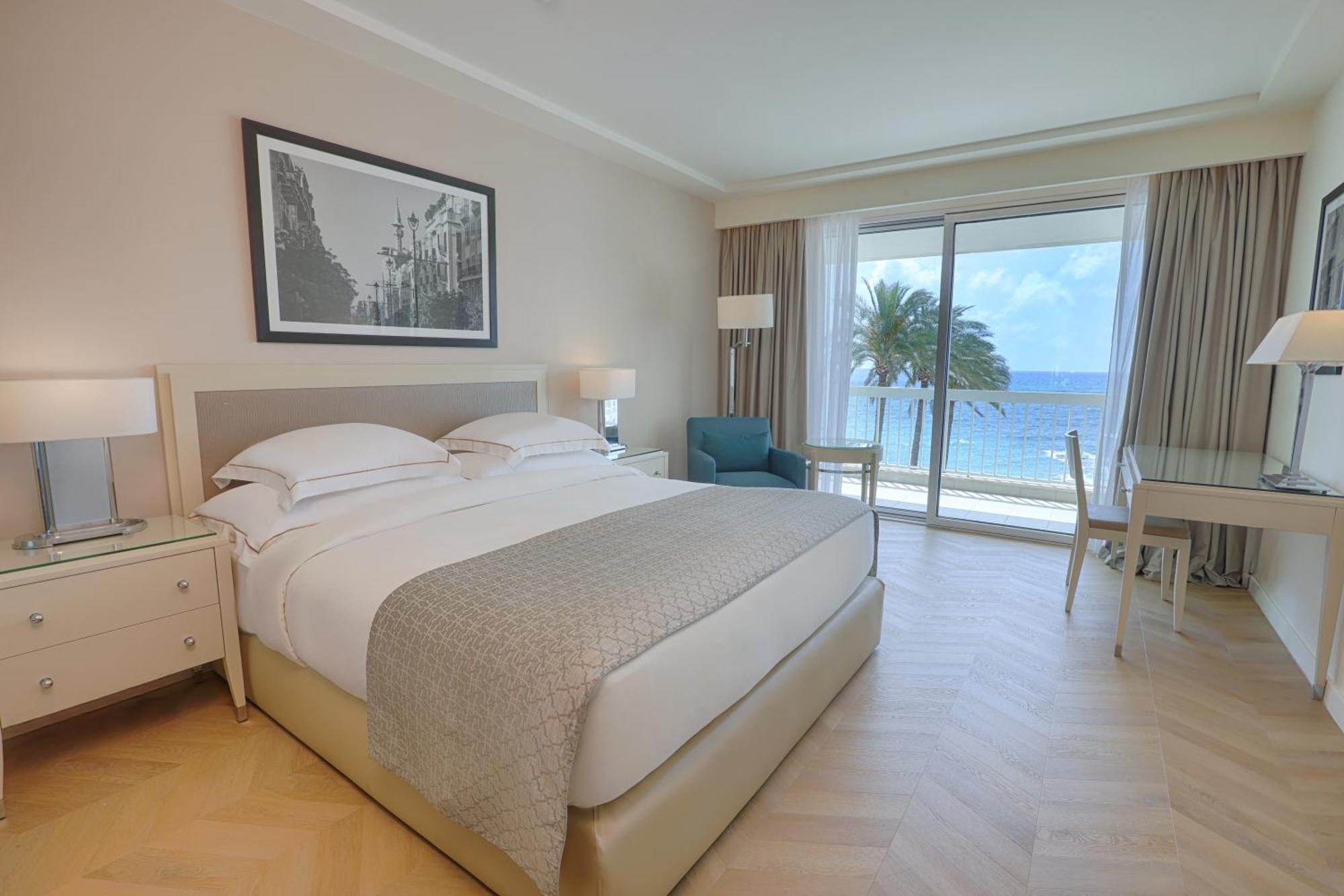 Deluxe Kamer met Kingsize Bed en Uitzicht op de Zee