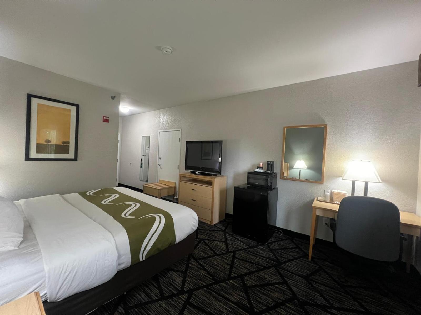 King Room - Non-Smoking