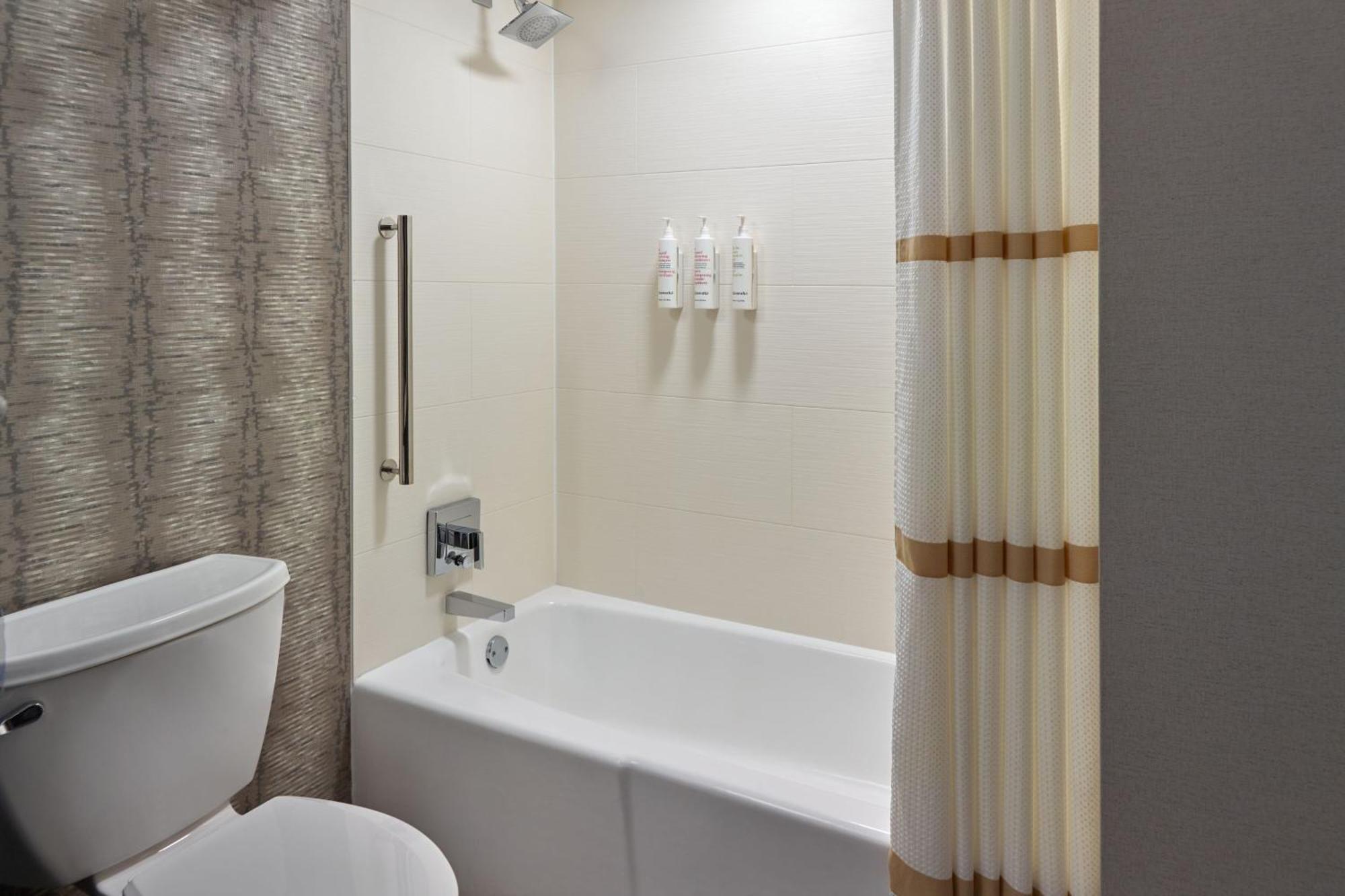 Double Room with Two Double Beds - Hearing Accessible,1679574203:JPEG