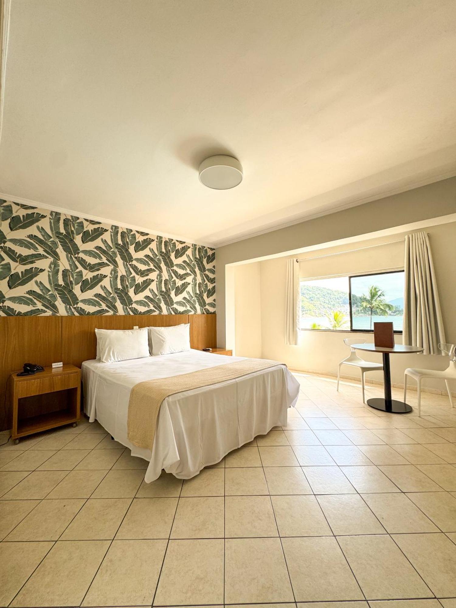 Deluxe Suite with Sea View,1680587375:JPEG