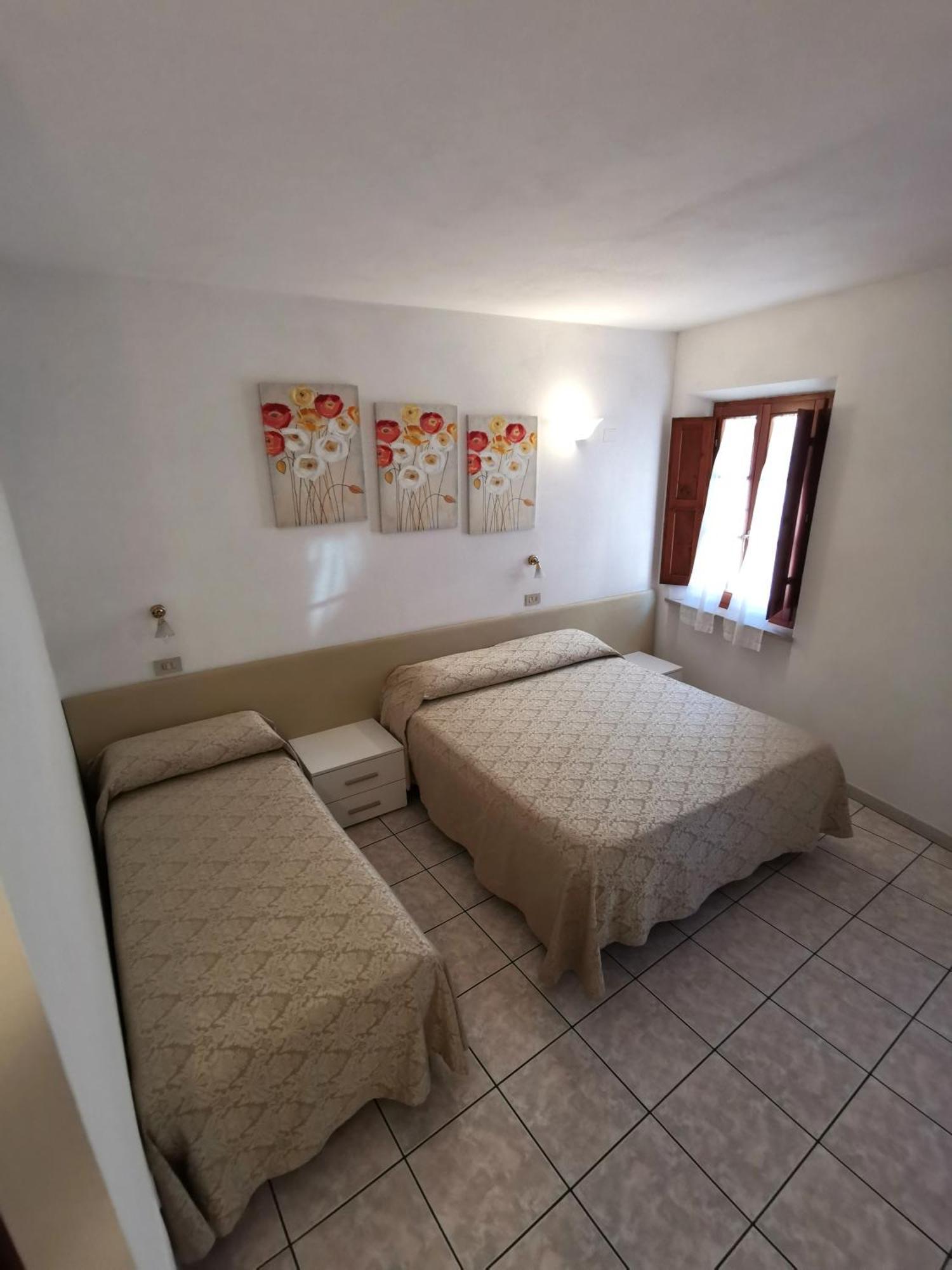 Triple Room with Bathroom