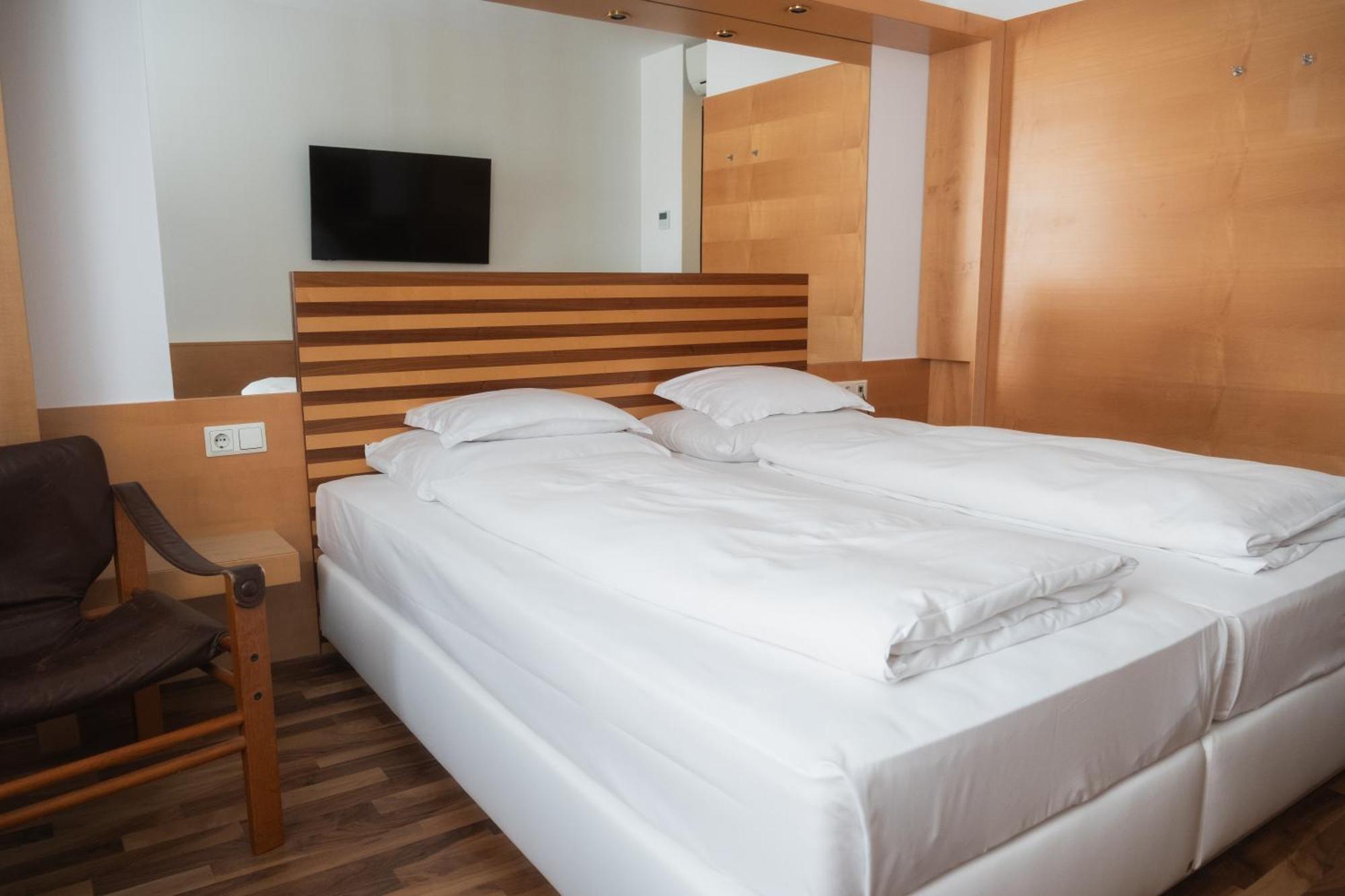 Standard Double or Twin Room,1681721393:JPEG