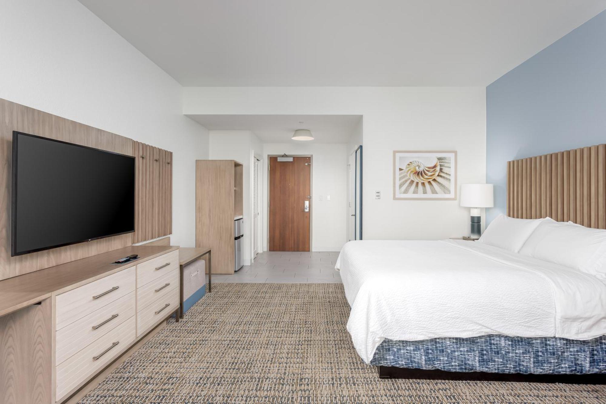 Standard King Room with Bay View,1682939280:JPEG