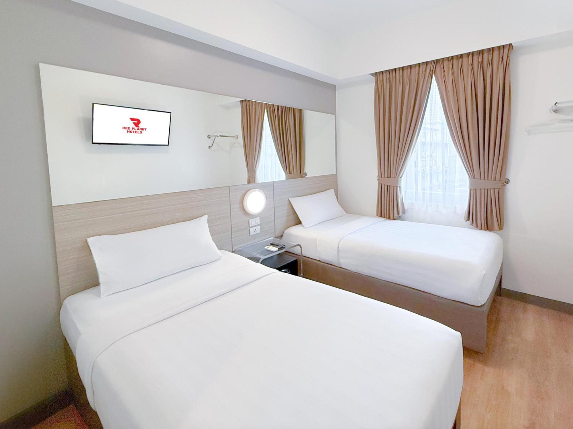 Twin Room,1683827870:JPEG