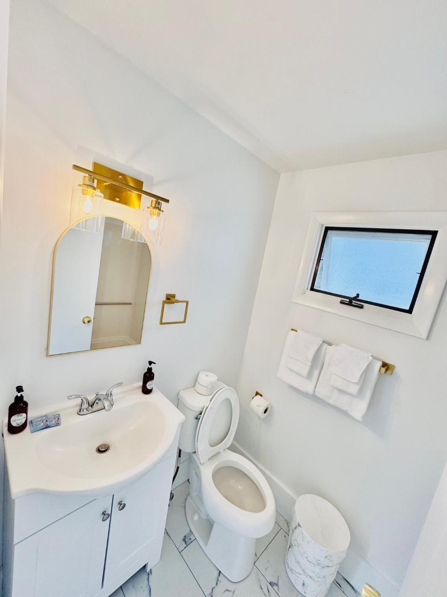 Chambre Lit Queen-Size - Vue sur Mer