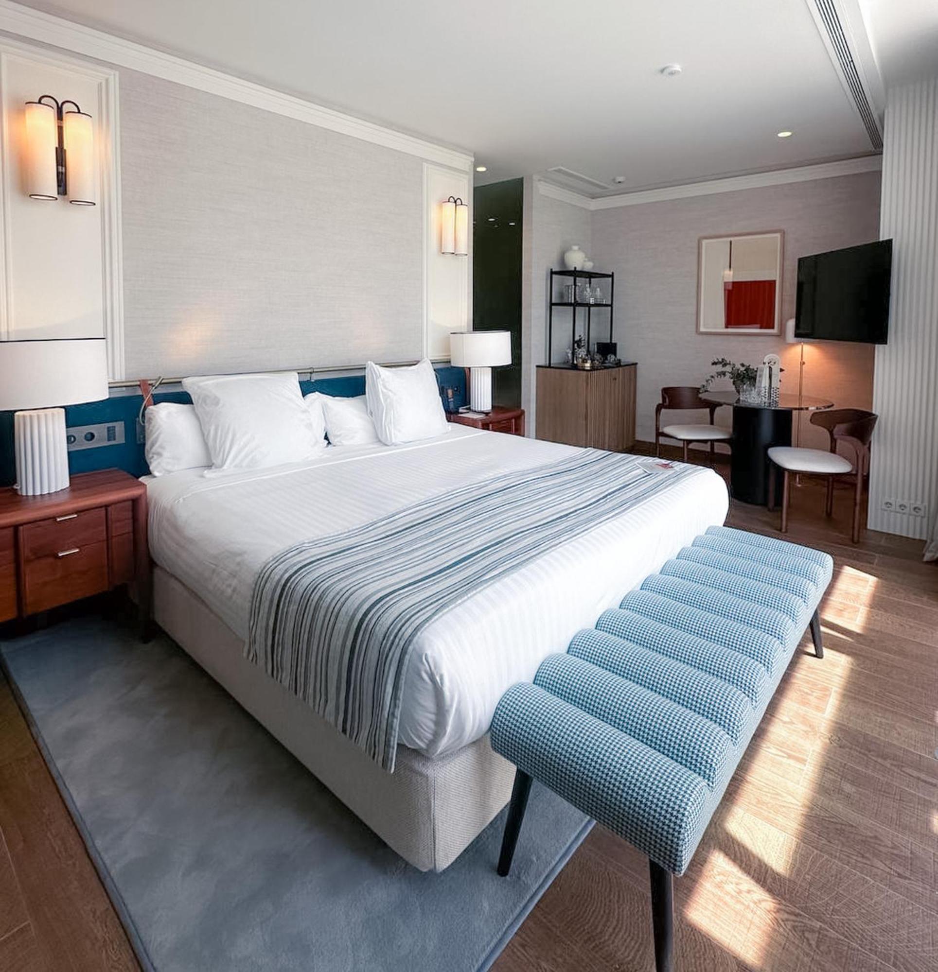 Quarto Twin Standard