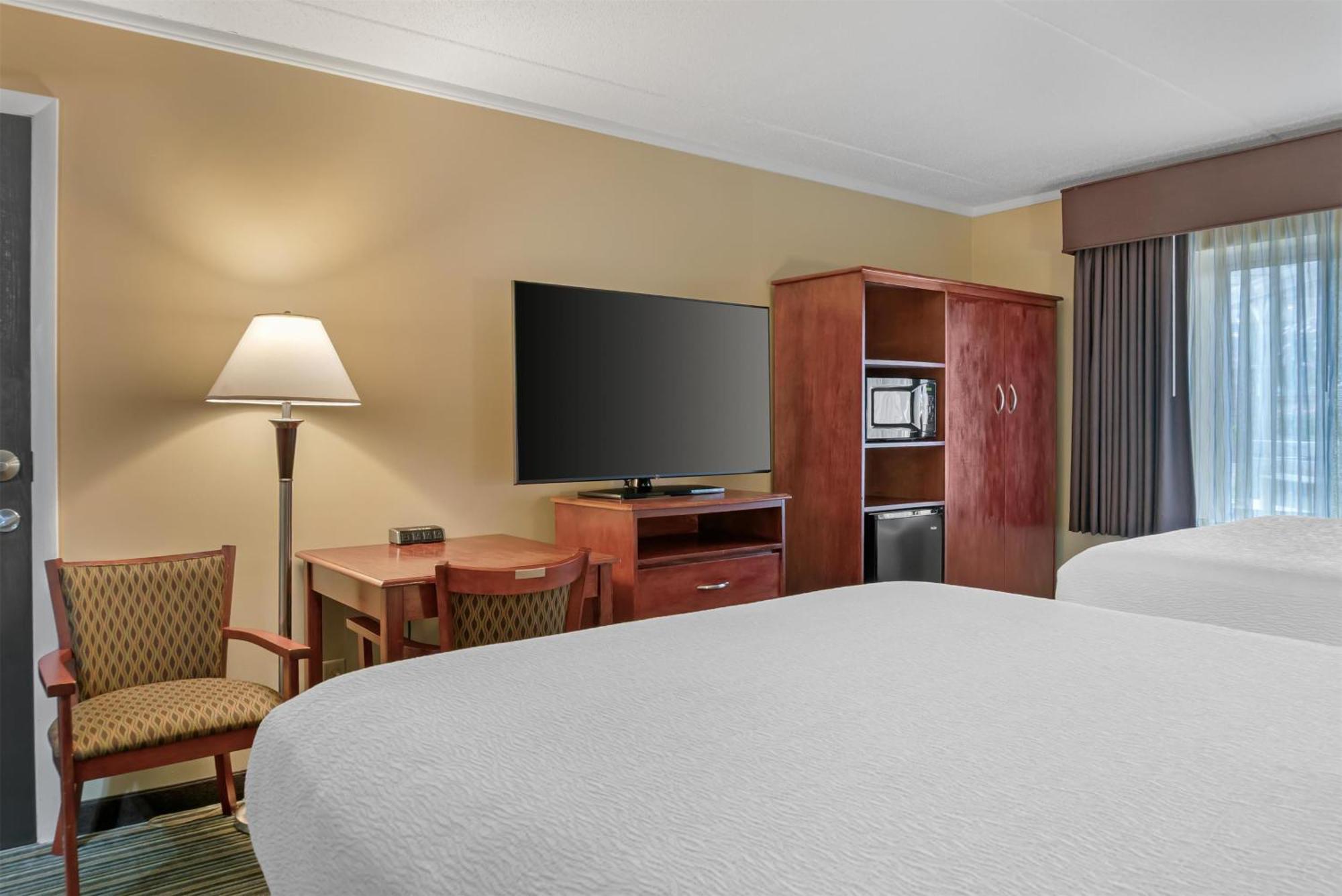 Queen Room with Two Queen Beds - Communication Assistance