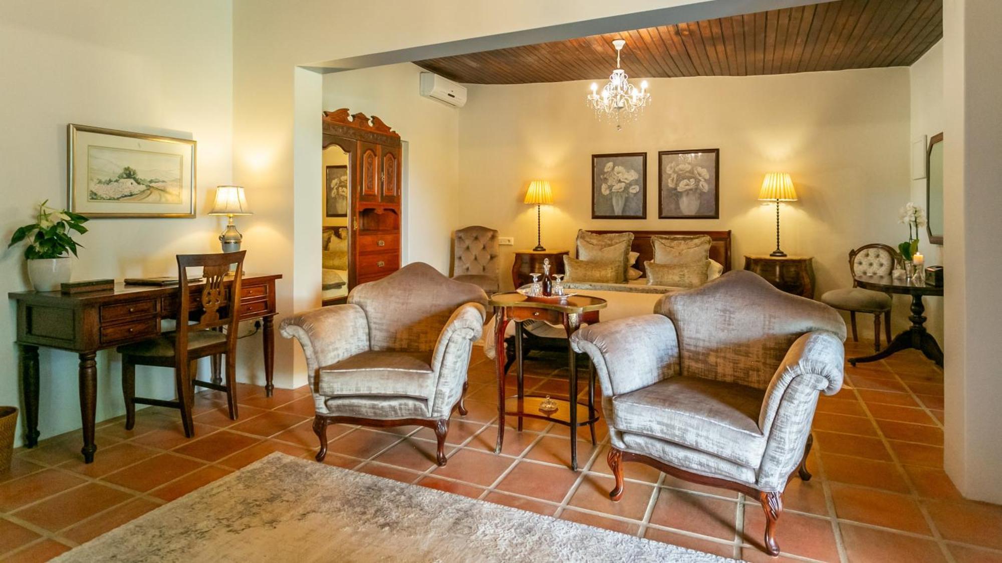 Luxe Suite
