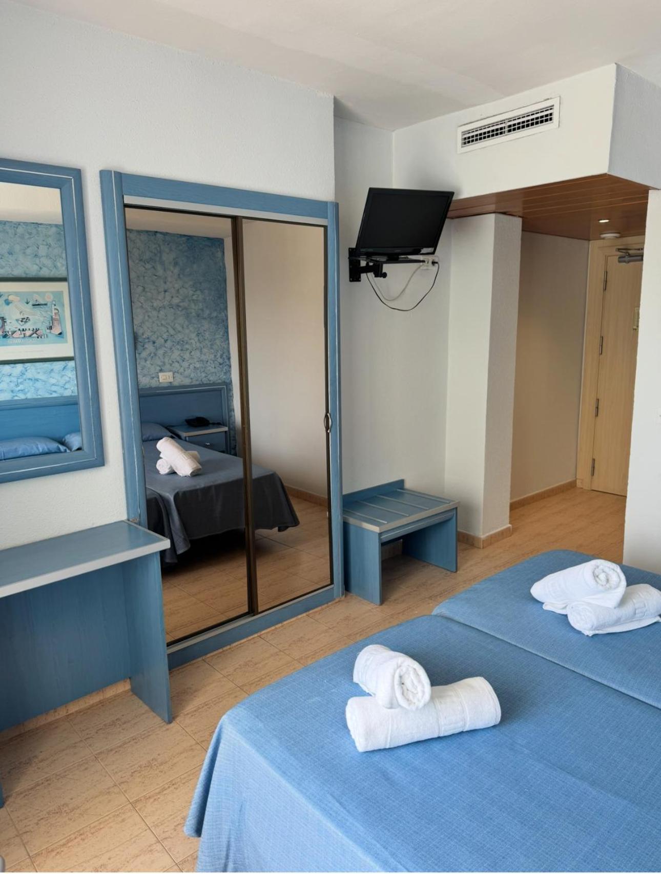 Tweepersoonskamer met 2 Aparte Bedden