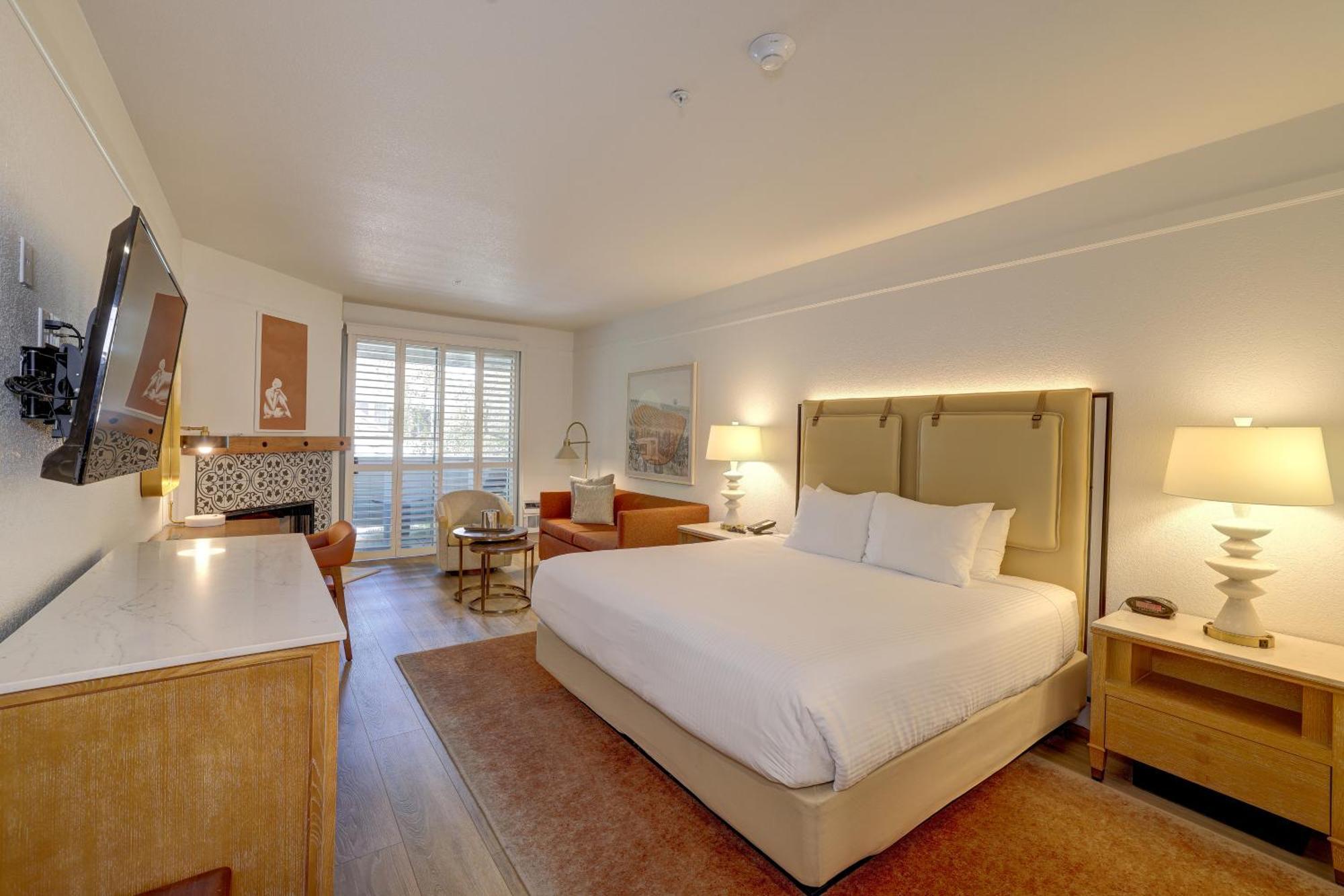 King Room with Fireplace - Private Balcony