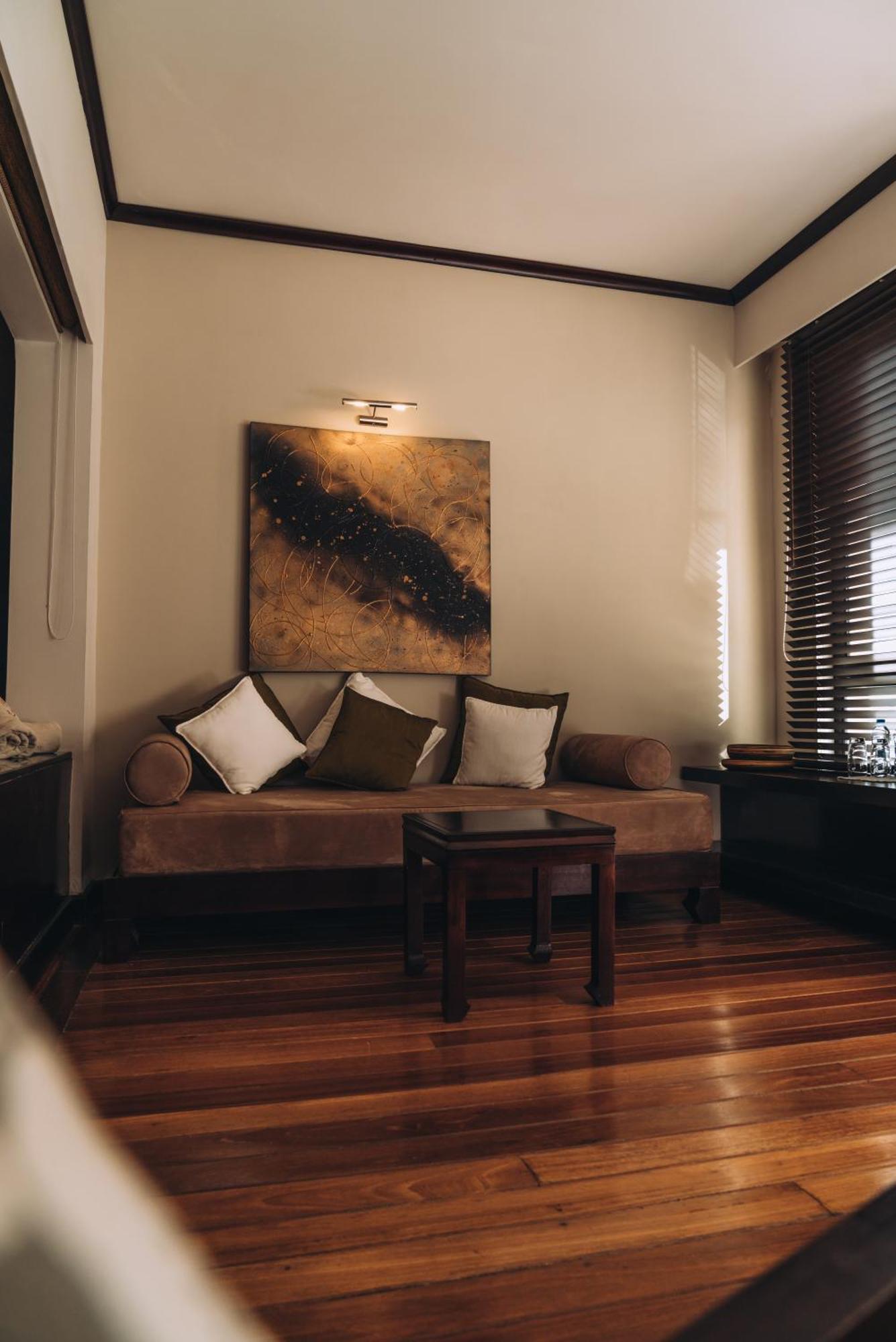 Junior Suite,1689845261:JPEG