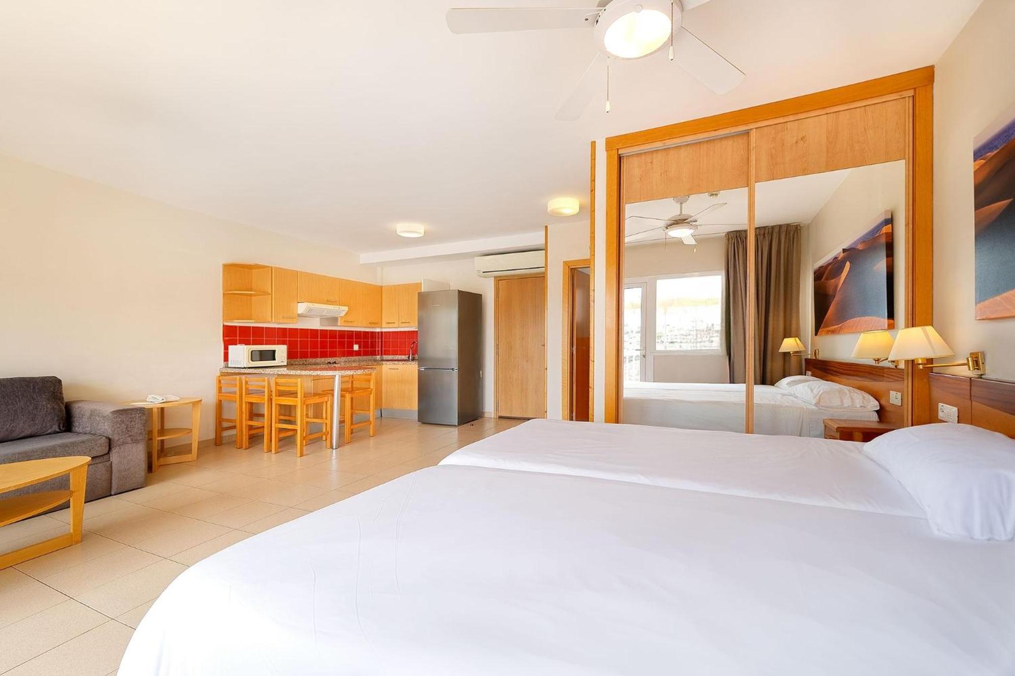 Classic Junior Suite with Terrace