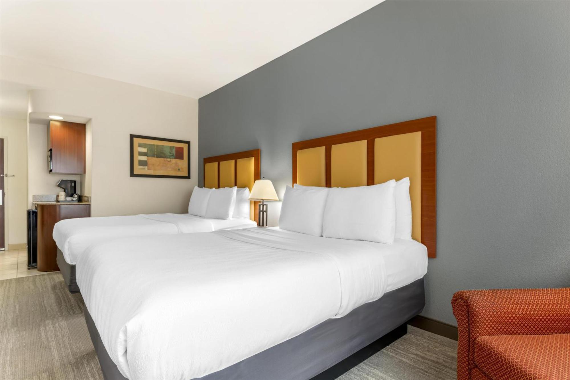 Queen Room with Two Queen Beds - Non-Smoking
