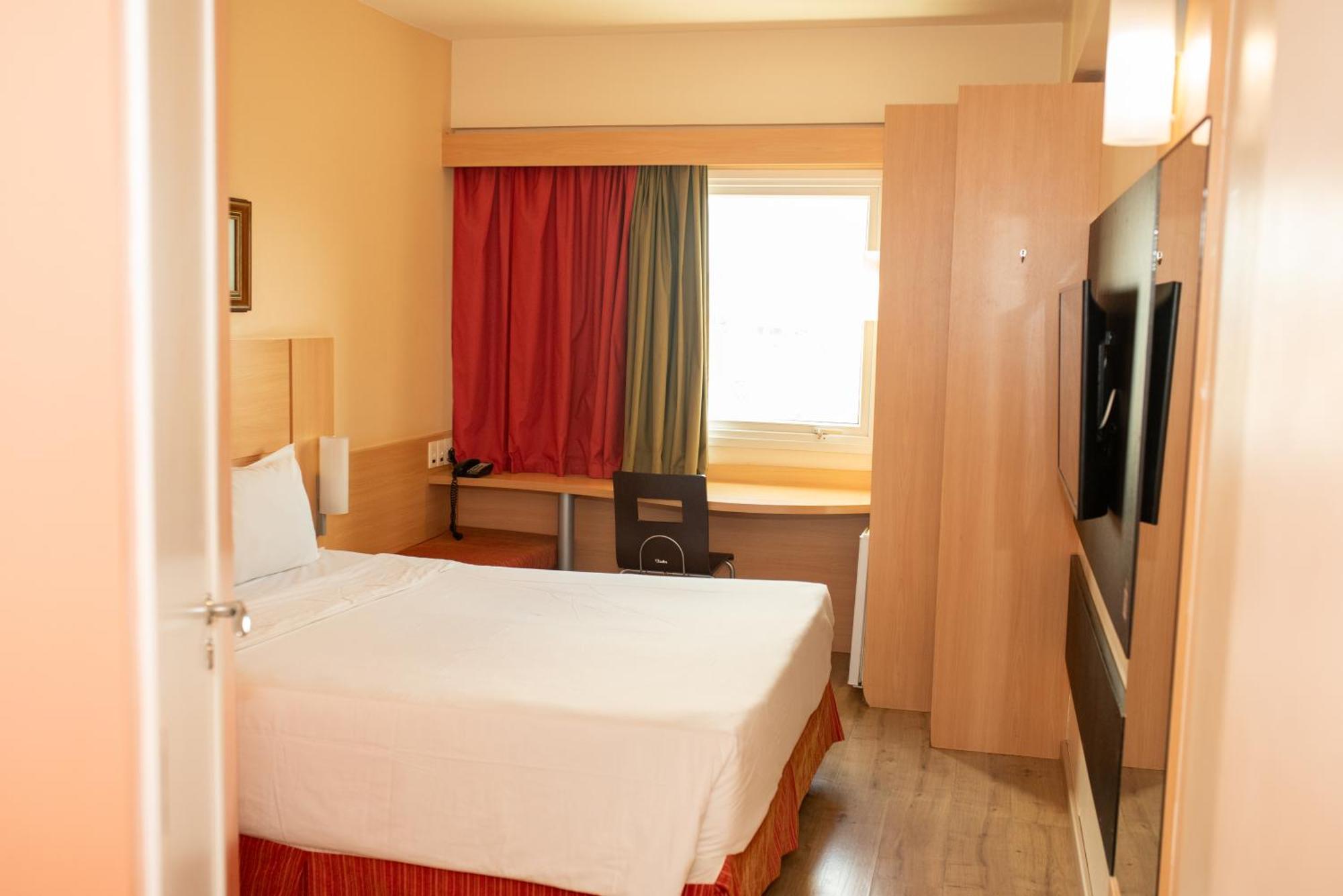 Standard Double Room,1717815237:JPEG