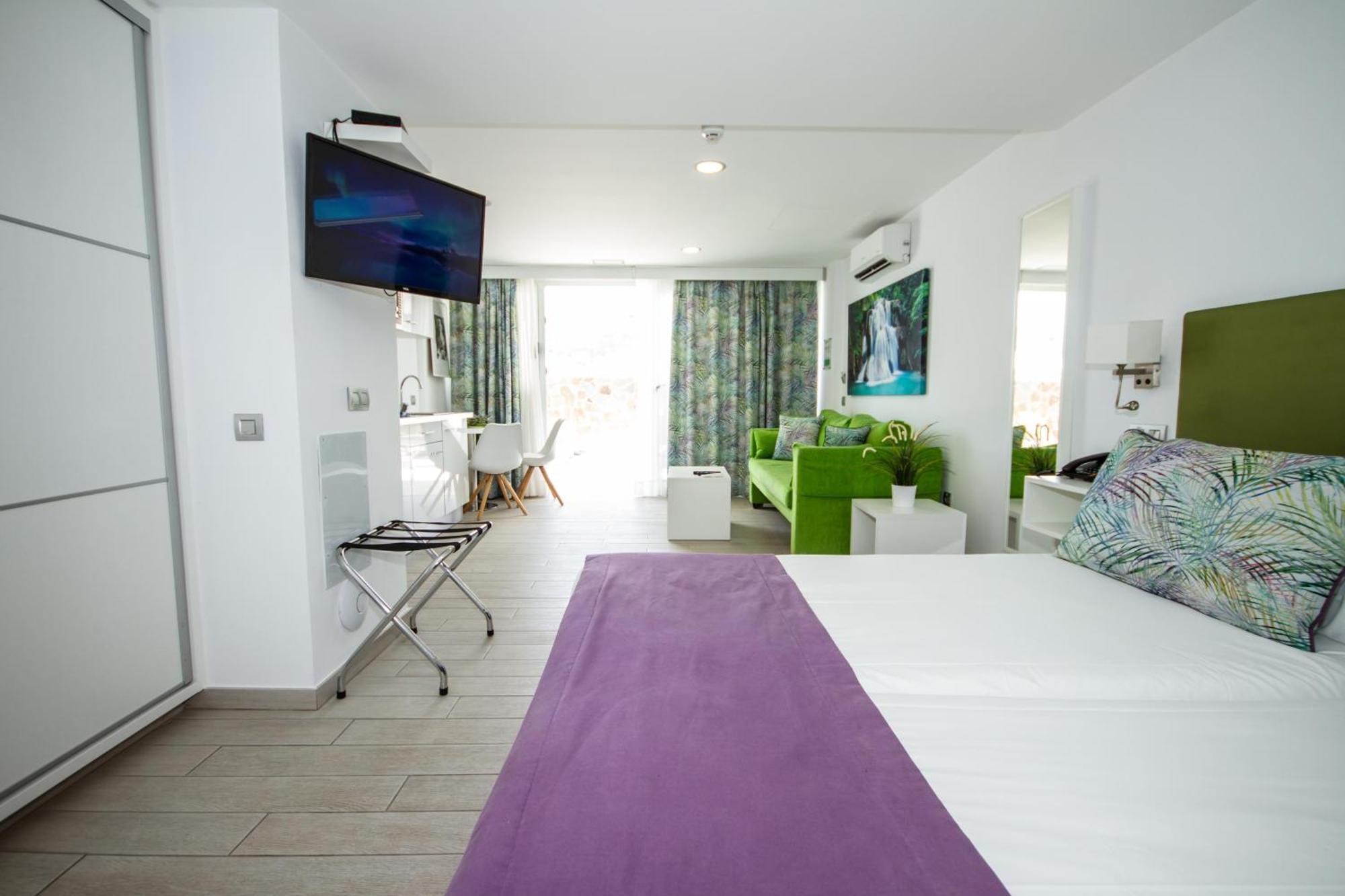 Premium Studio Terrace