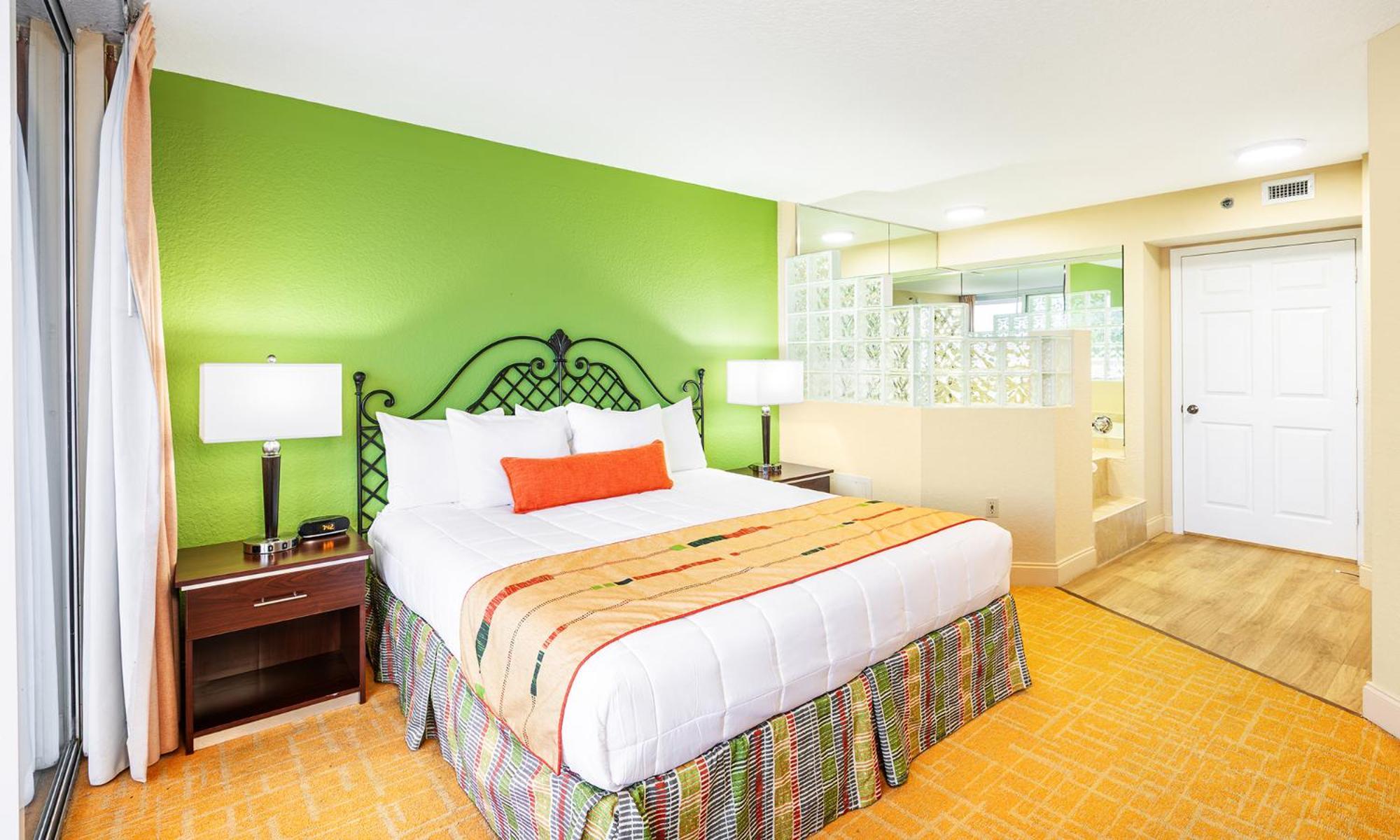 Superior One-Bedroom King Suite,1697049986:JPEG