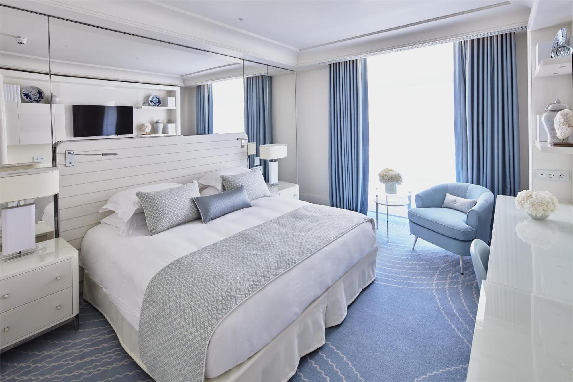 Premium King Room,1697809586:JPEG