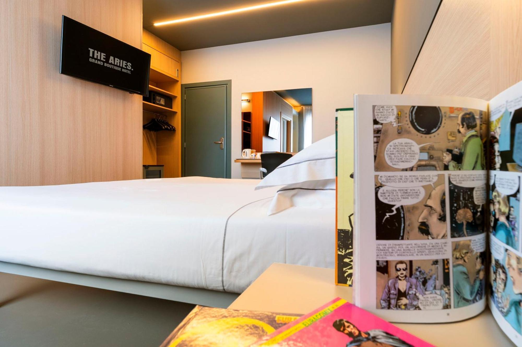Camera Comfort Matrimoniale/Doppia con Letti Singoli